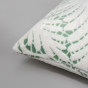 Наволочка декоративная Foliate, зеленая - фото № 2