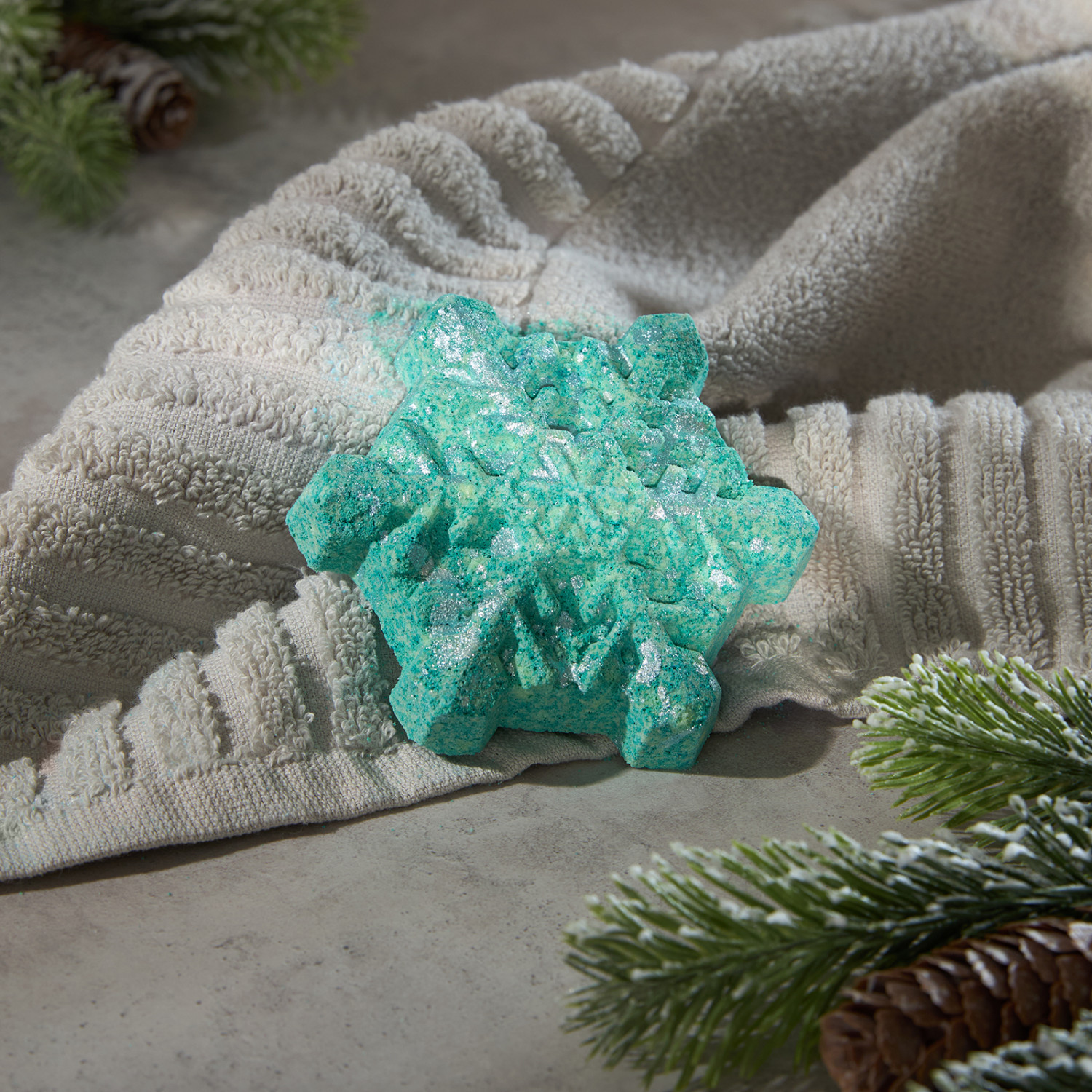 Бомбочка Снежинка 85 гр.