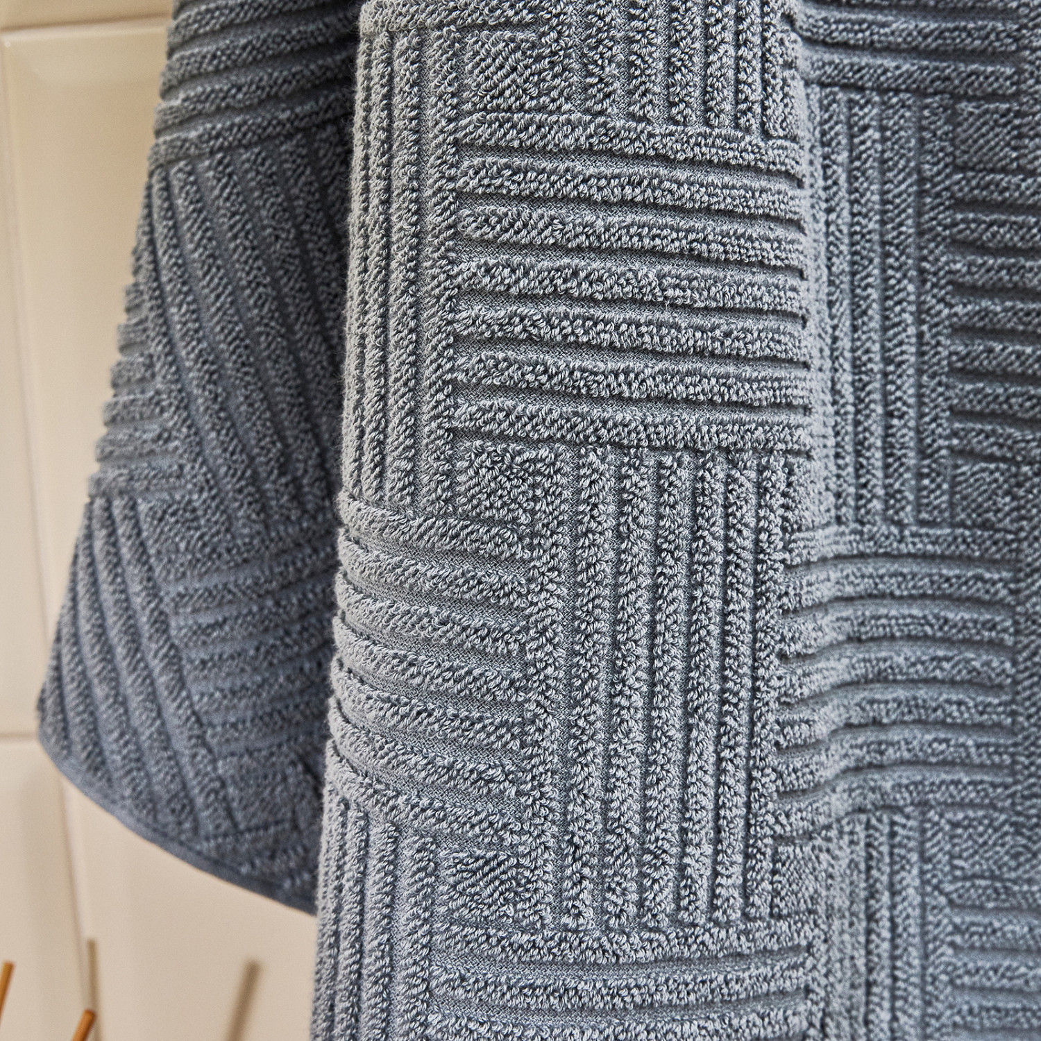 Полотенце махровое Zigzag, синее - фото № 7