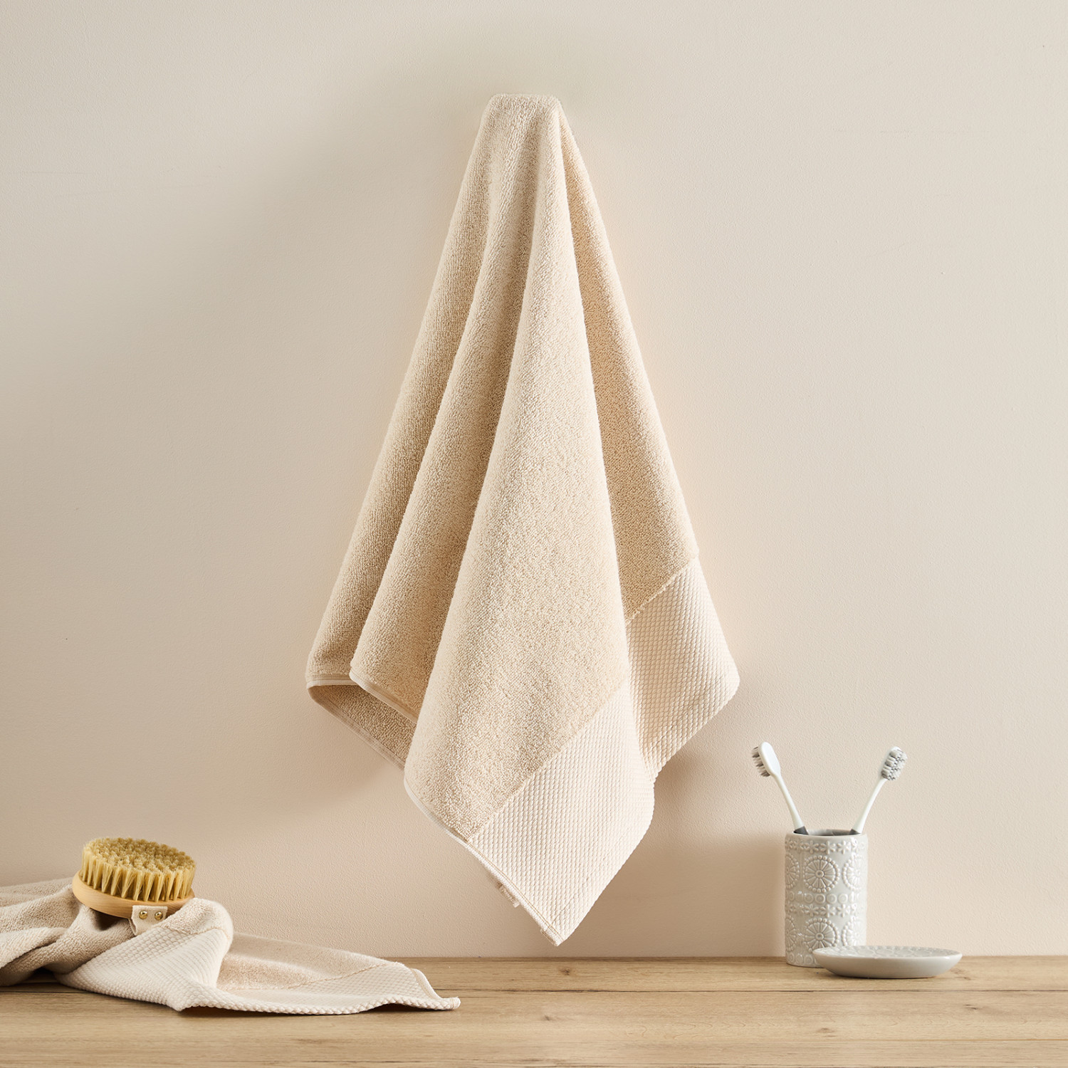 Полотенце махровое Strisce, бежевое - фото № 2