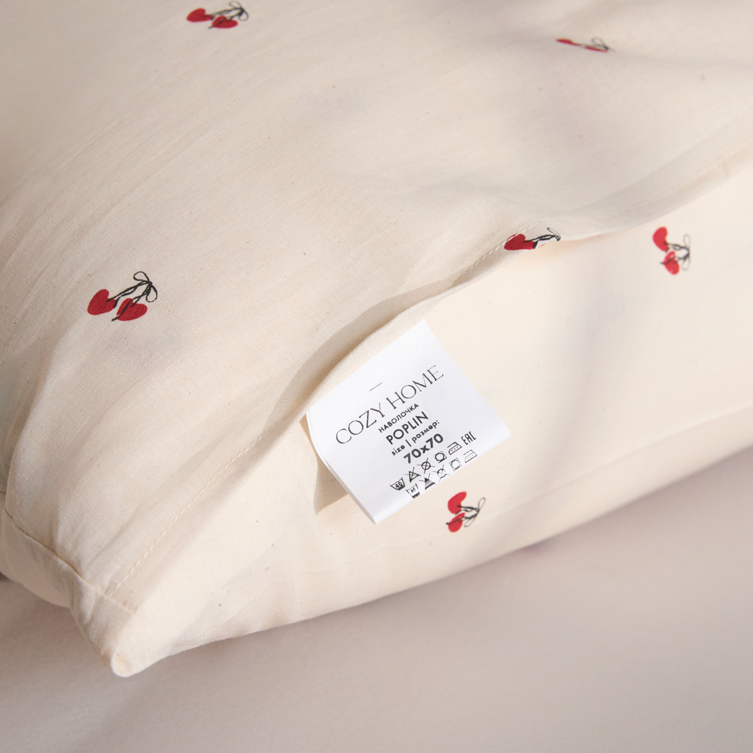 Комплект наволочек Вишневое сердце/Cherry heart - фото № 4