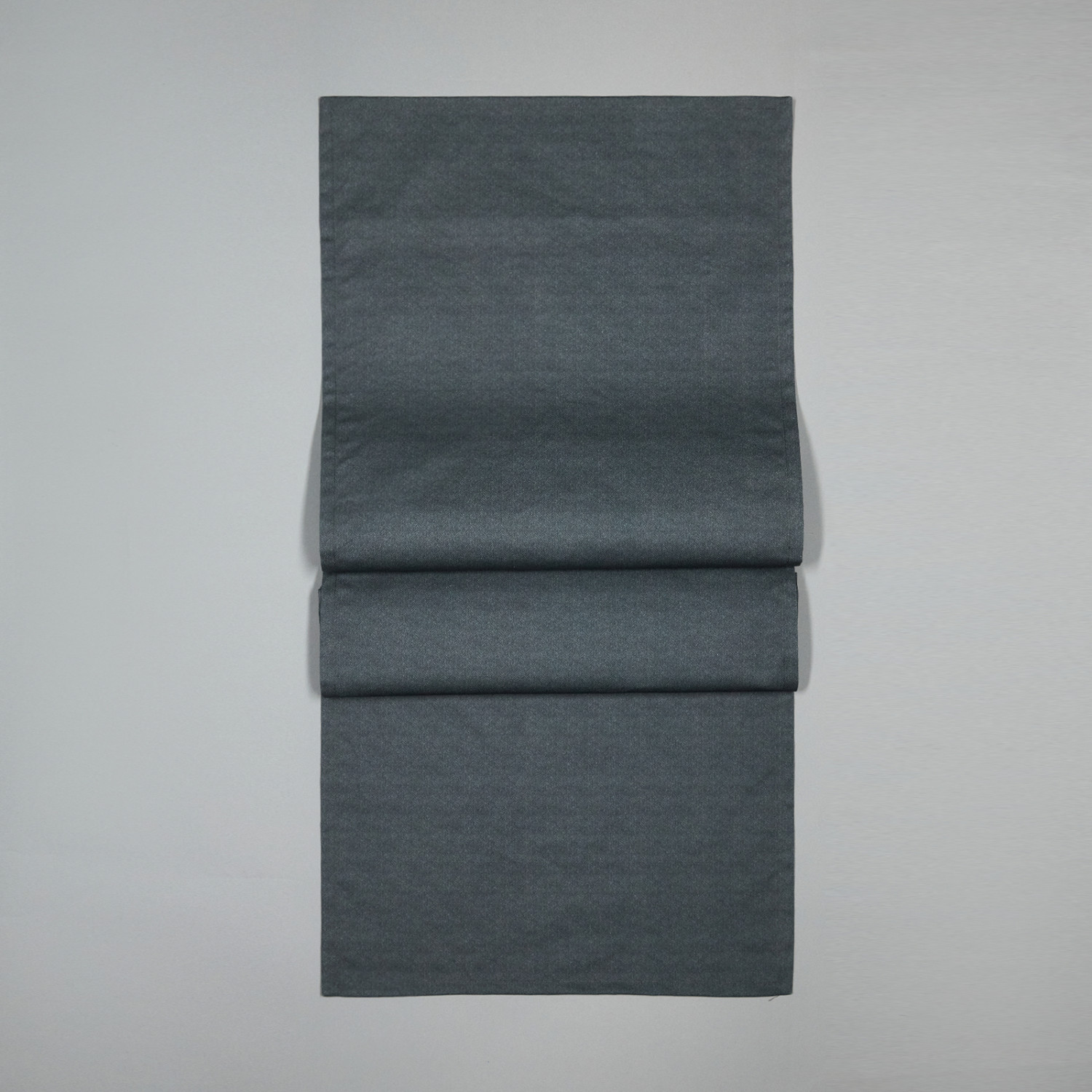 Скатерть-дорожка Midnight gray - фото № 2