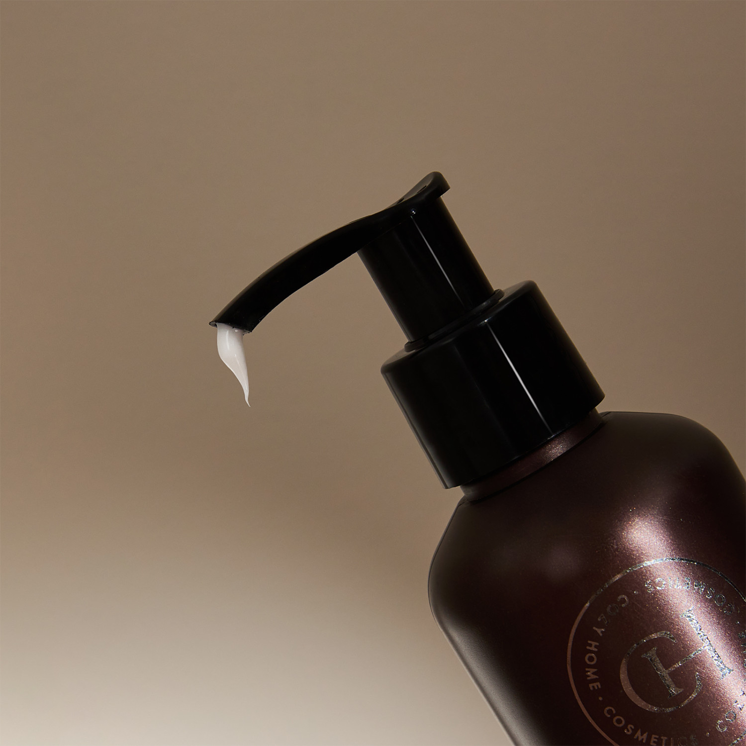 Молочко для тела Oud Wood - фото № 2