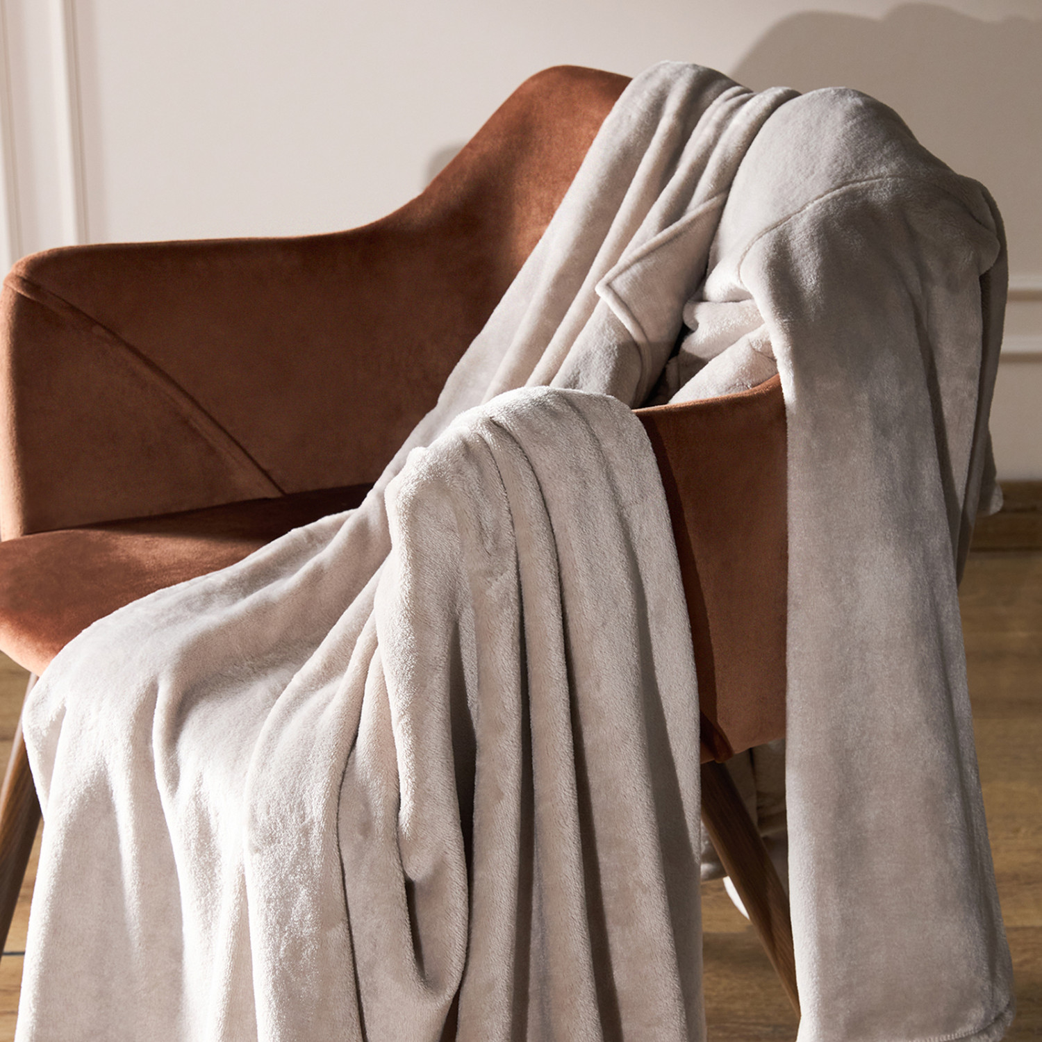 Плед с рукавами Мягкие рукава/Soft sleeves, серый - фото № 2