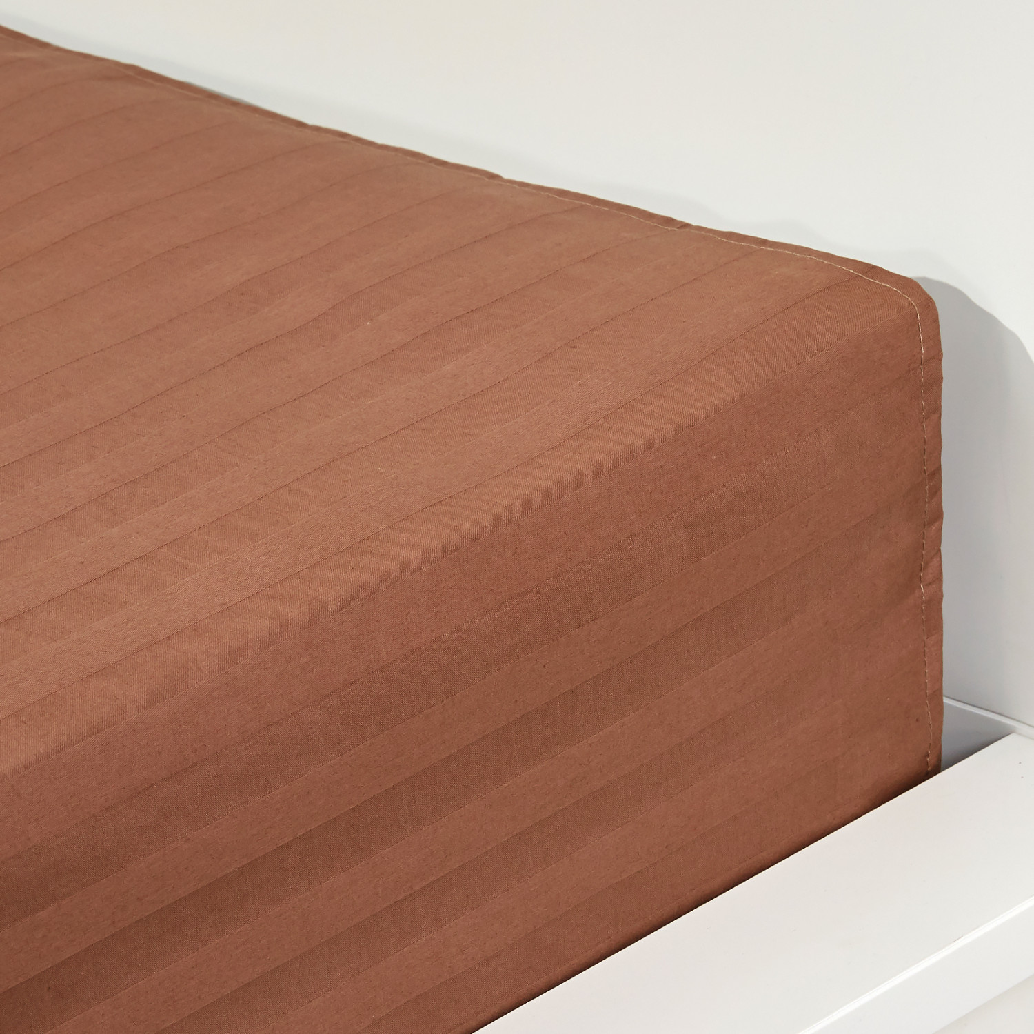 Простыня на резинке Lioni brown