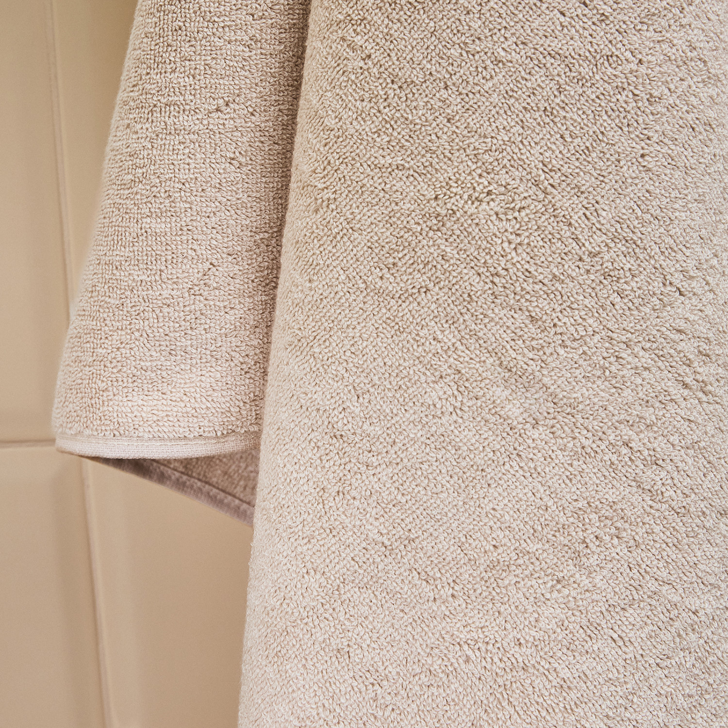 Полотенце махровое Amadeo, бежевое - фото № 2
