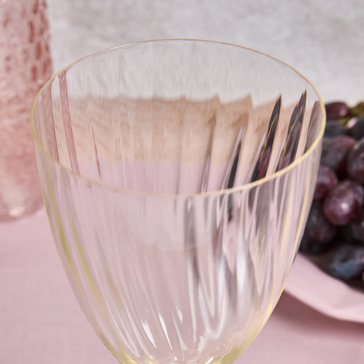 Бокал для вина Magic yellow - фото № 2