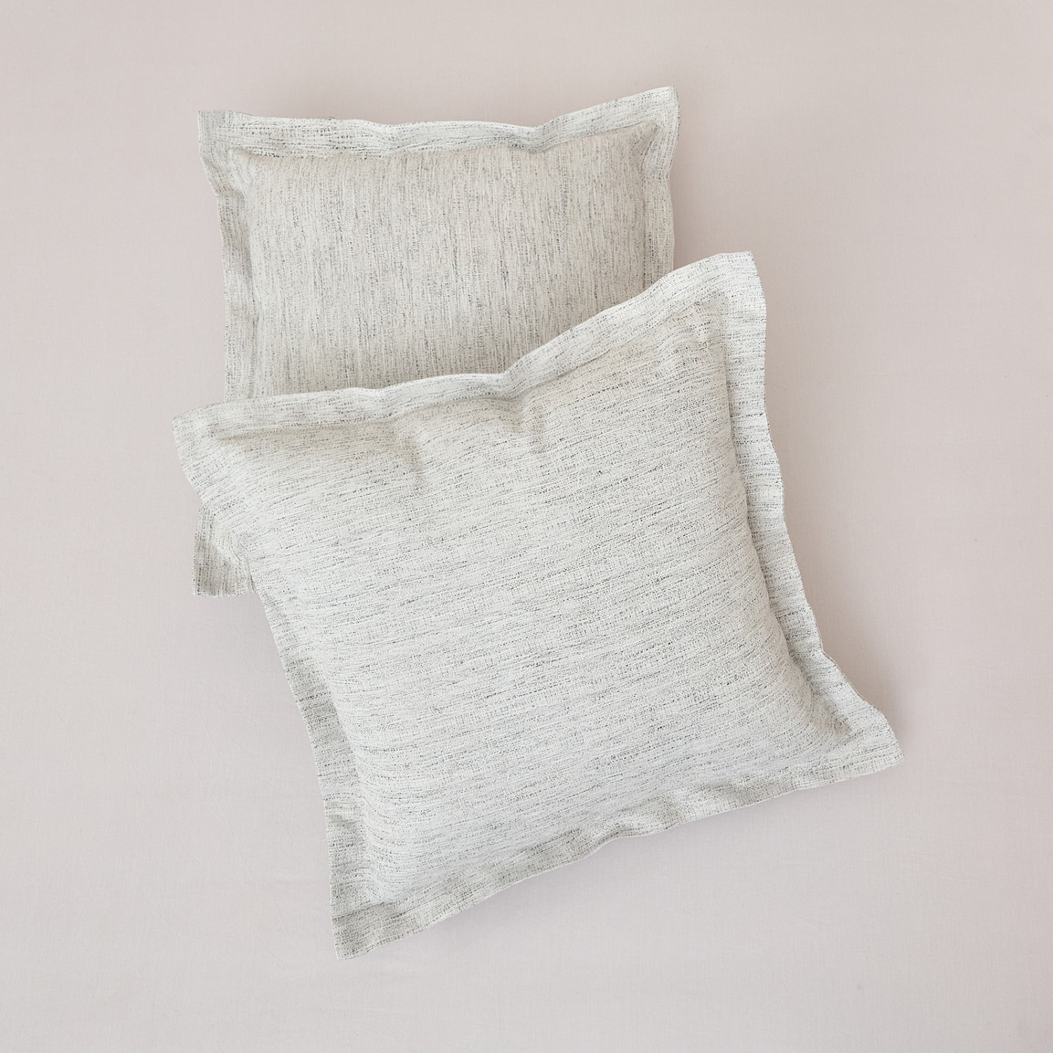 Подушка декоративная Lucentezza, серая - фото № 2