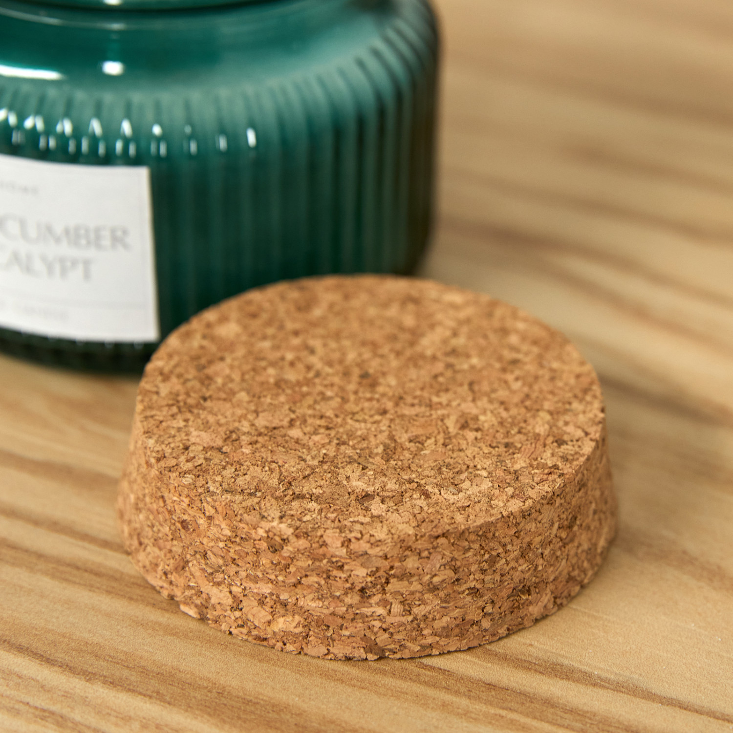 Свеча ароматическая Огуречный мист и эвкалипт - фото № 4