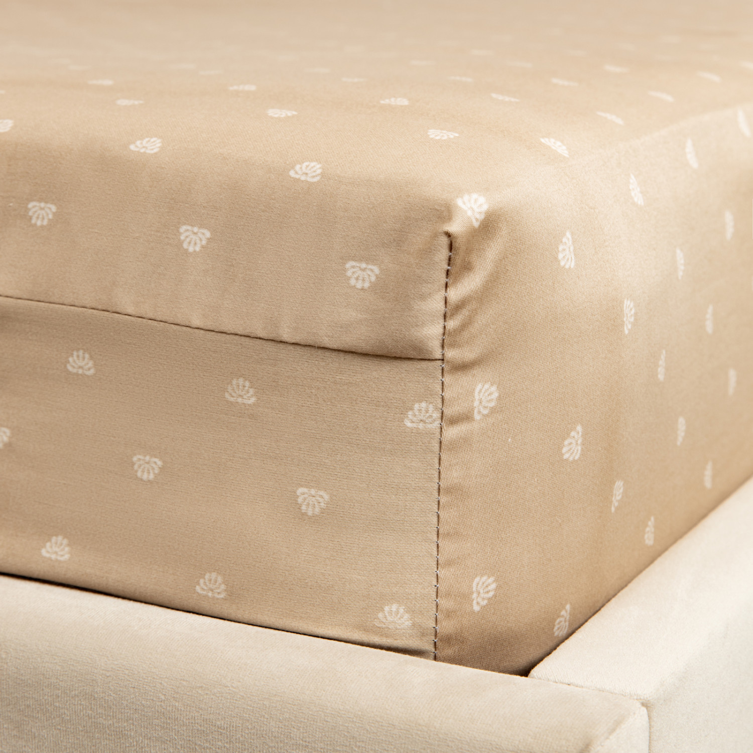 Простыня на резинке Корона/Crown