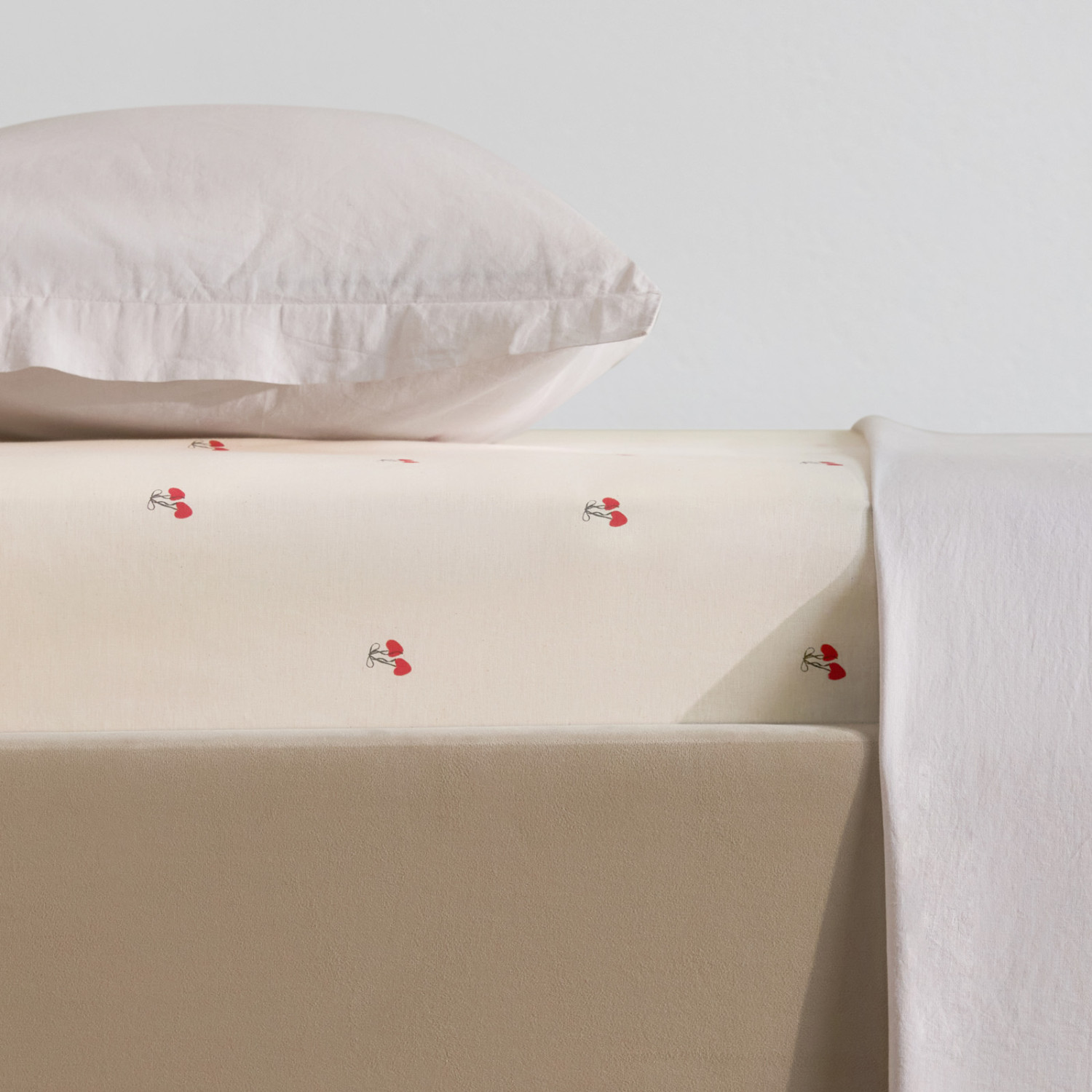 Простыня Вишневое сердце/Cherry heart - фото № 2