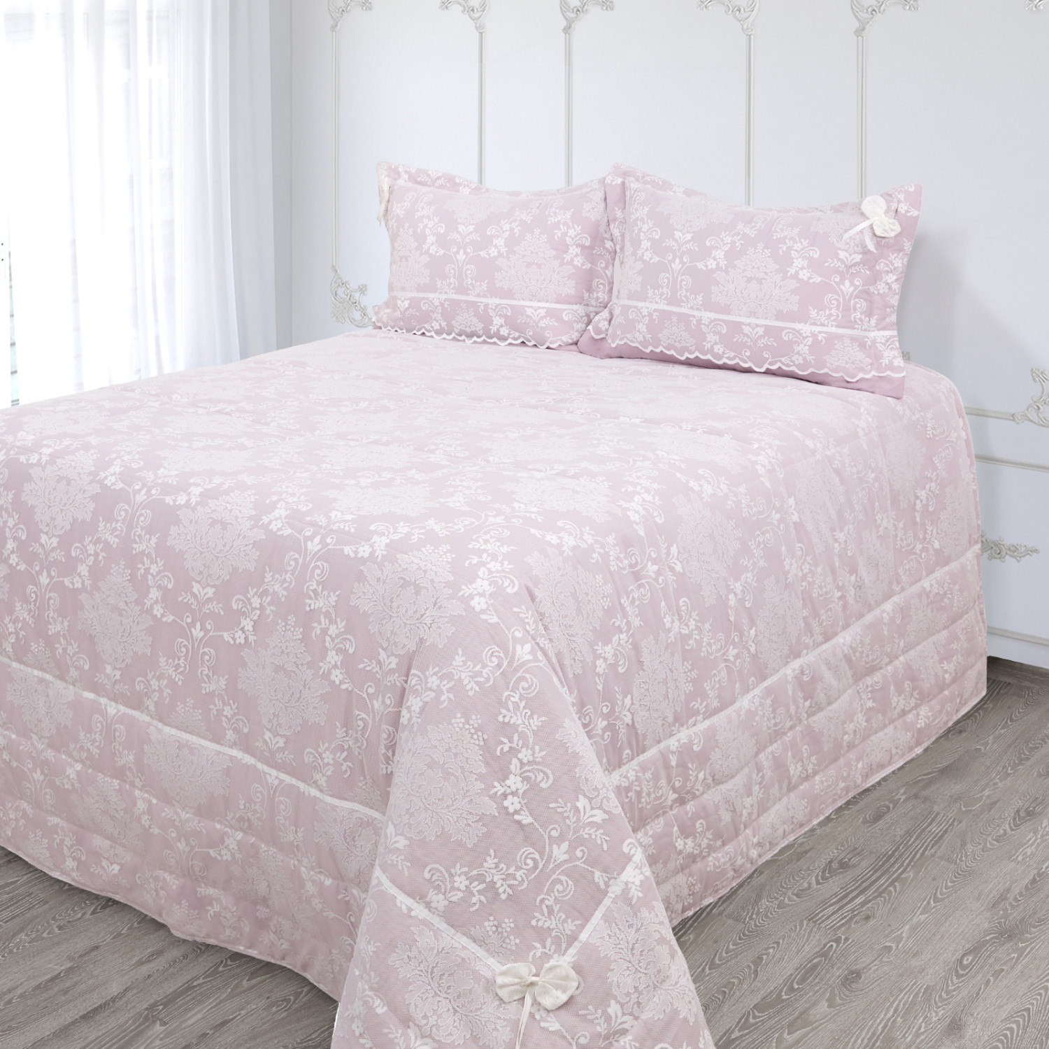 Покрывало с наволочками Greta