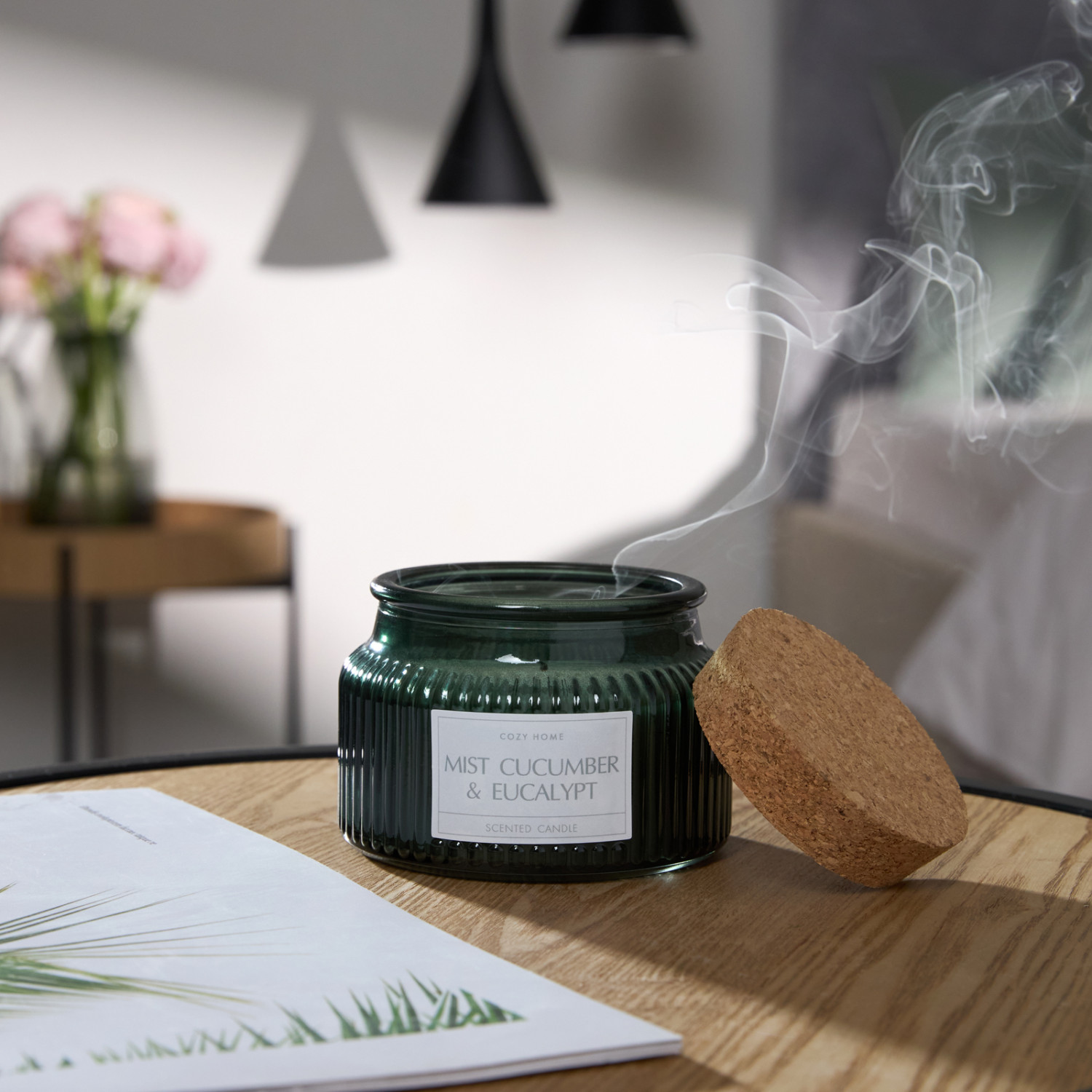 Свеча ароматическая Огуречный мист и эвкалипт/Mist cucumber&Eucalypt - фото № 3