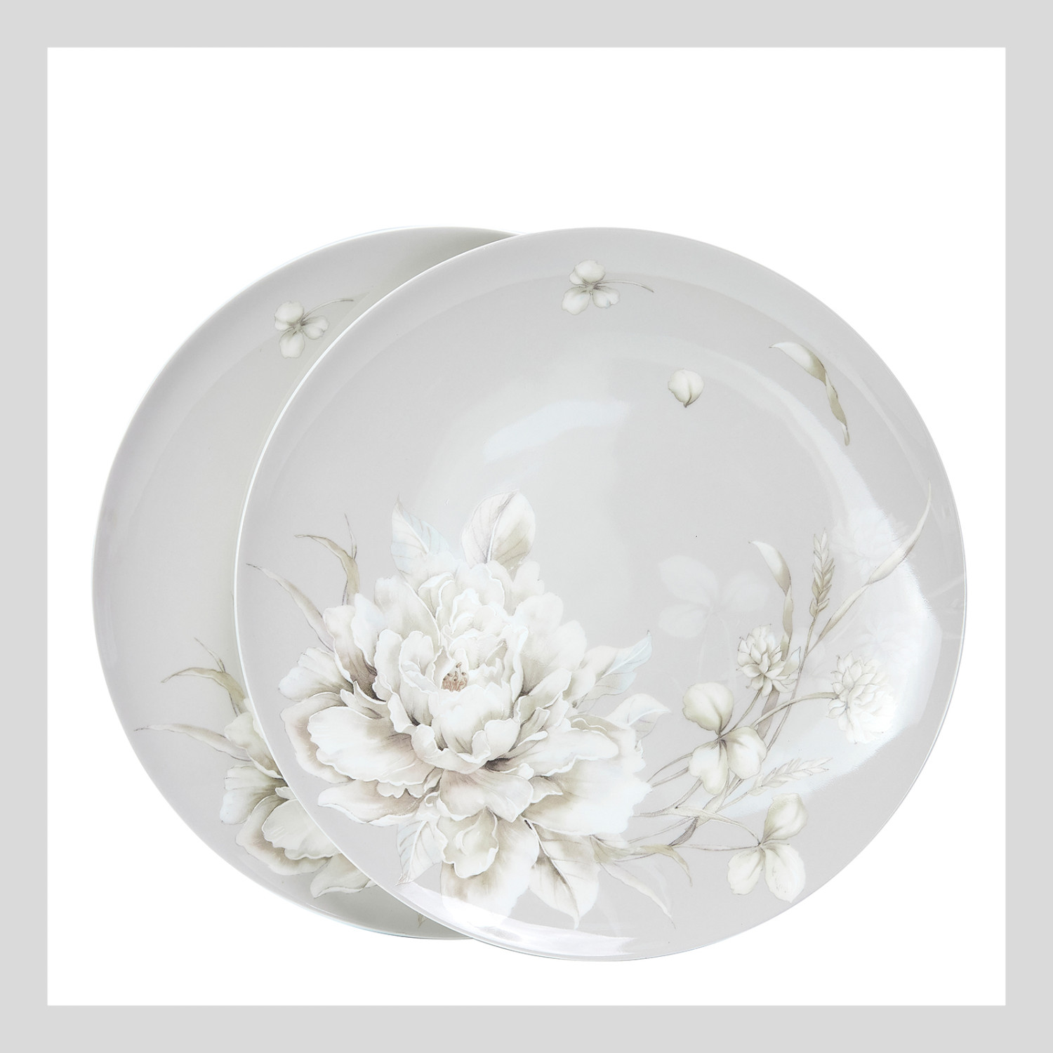 Набор тарелок White flower