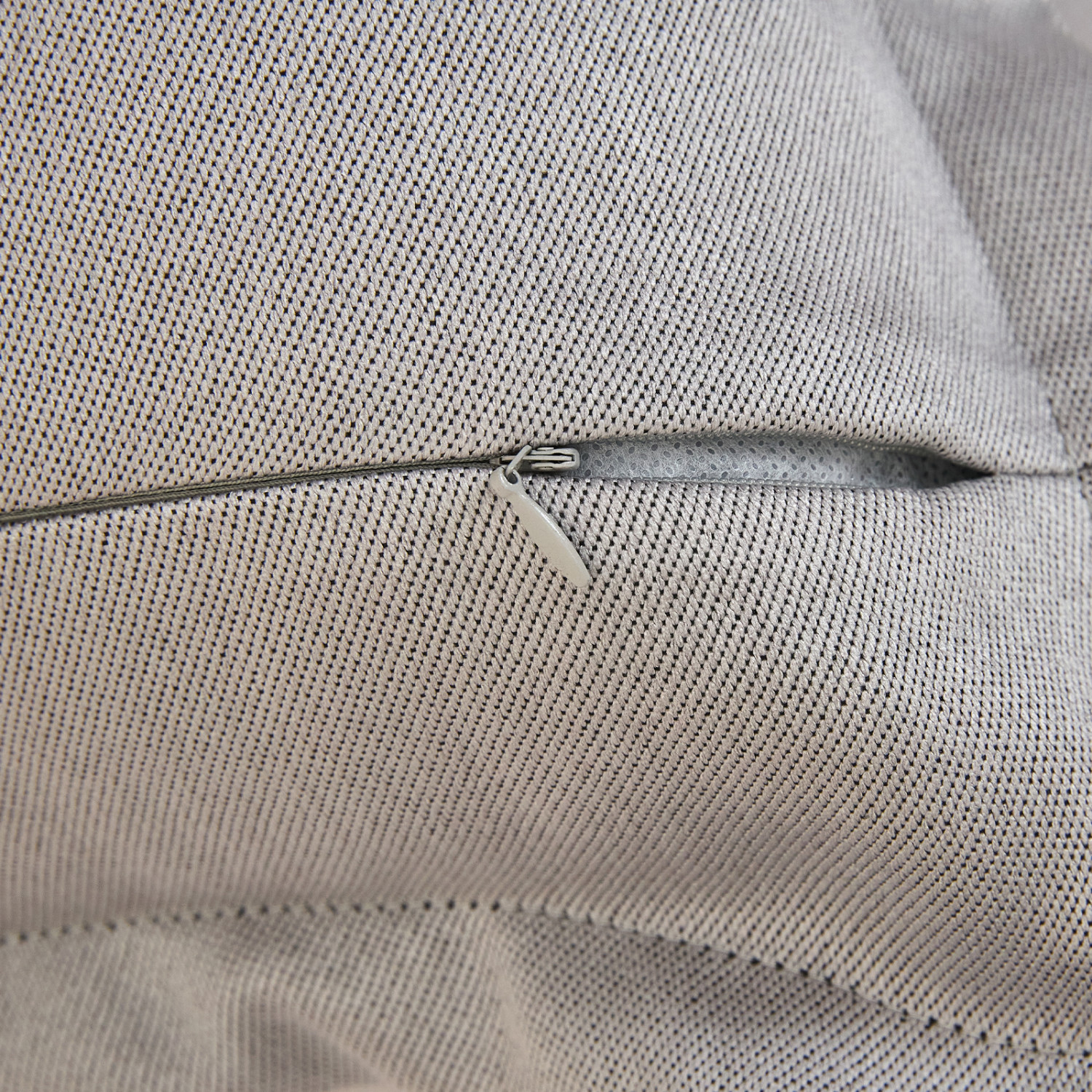 Подушка декоративная Frasinella, серая - фото № 4