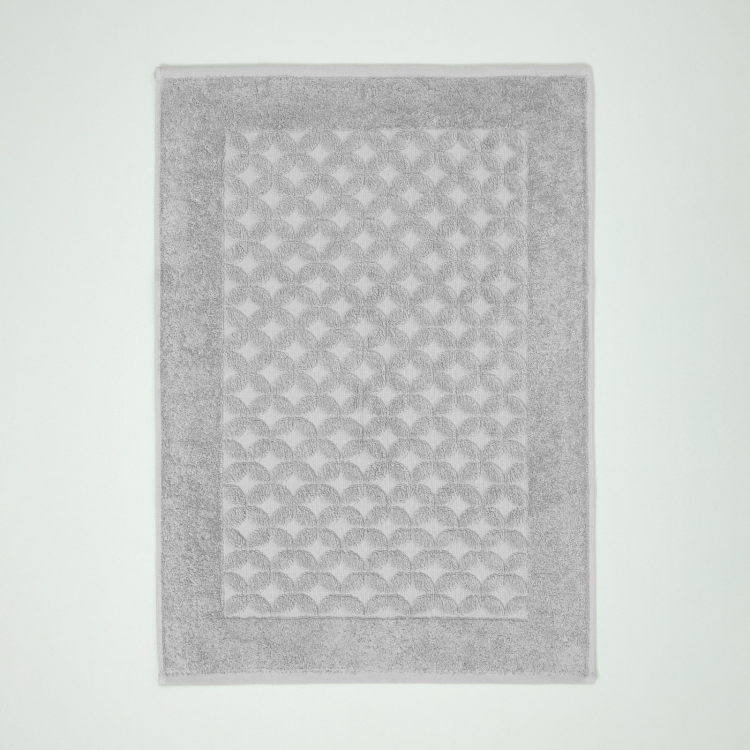 Полотенце махровое Illumination для ног, серое - фото № 2