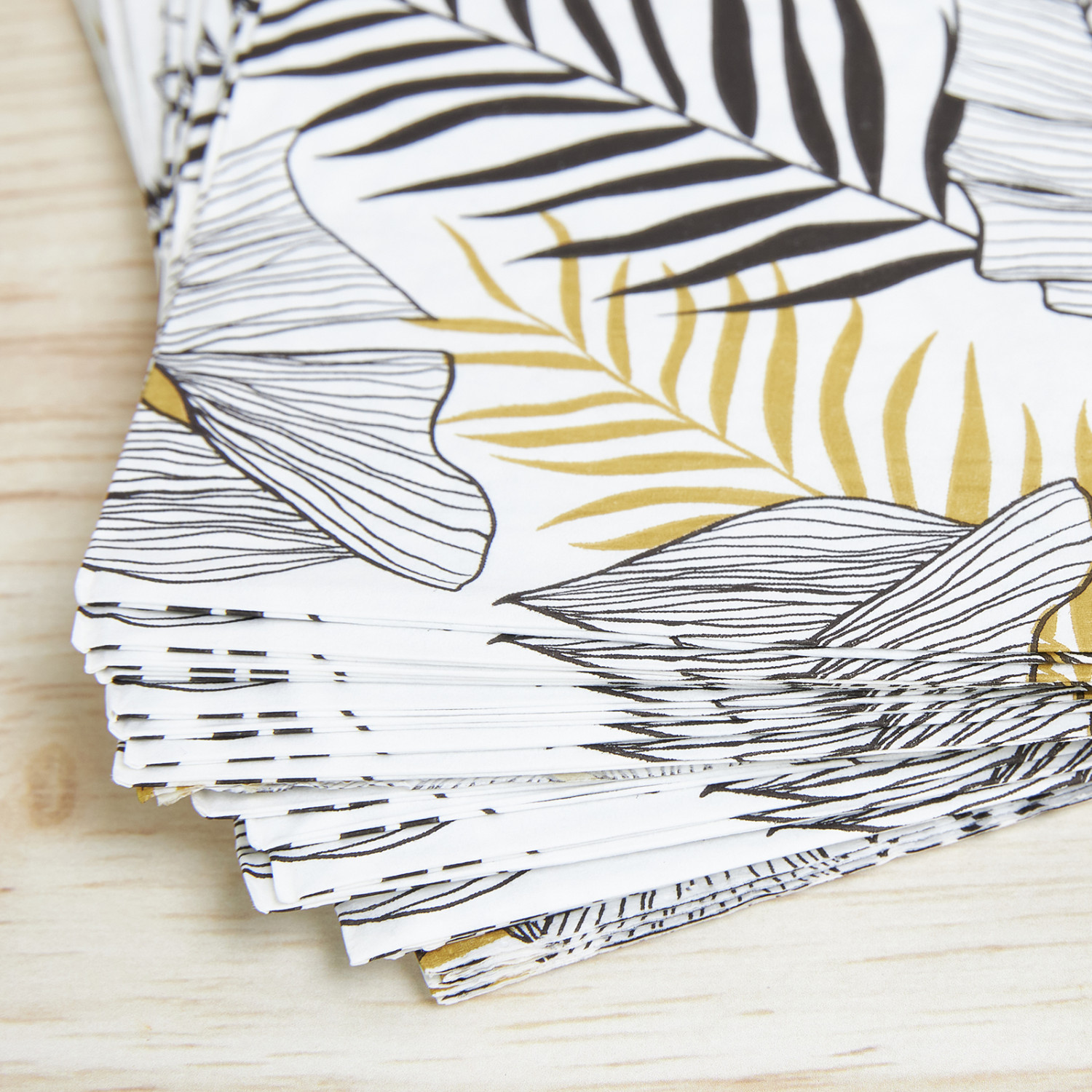 Салфетки Exotic leaves бумажные - фото № 2