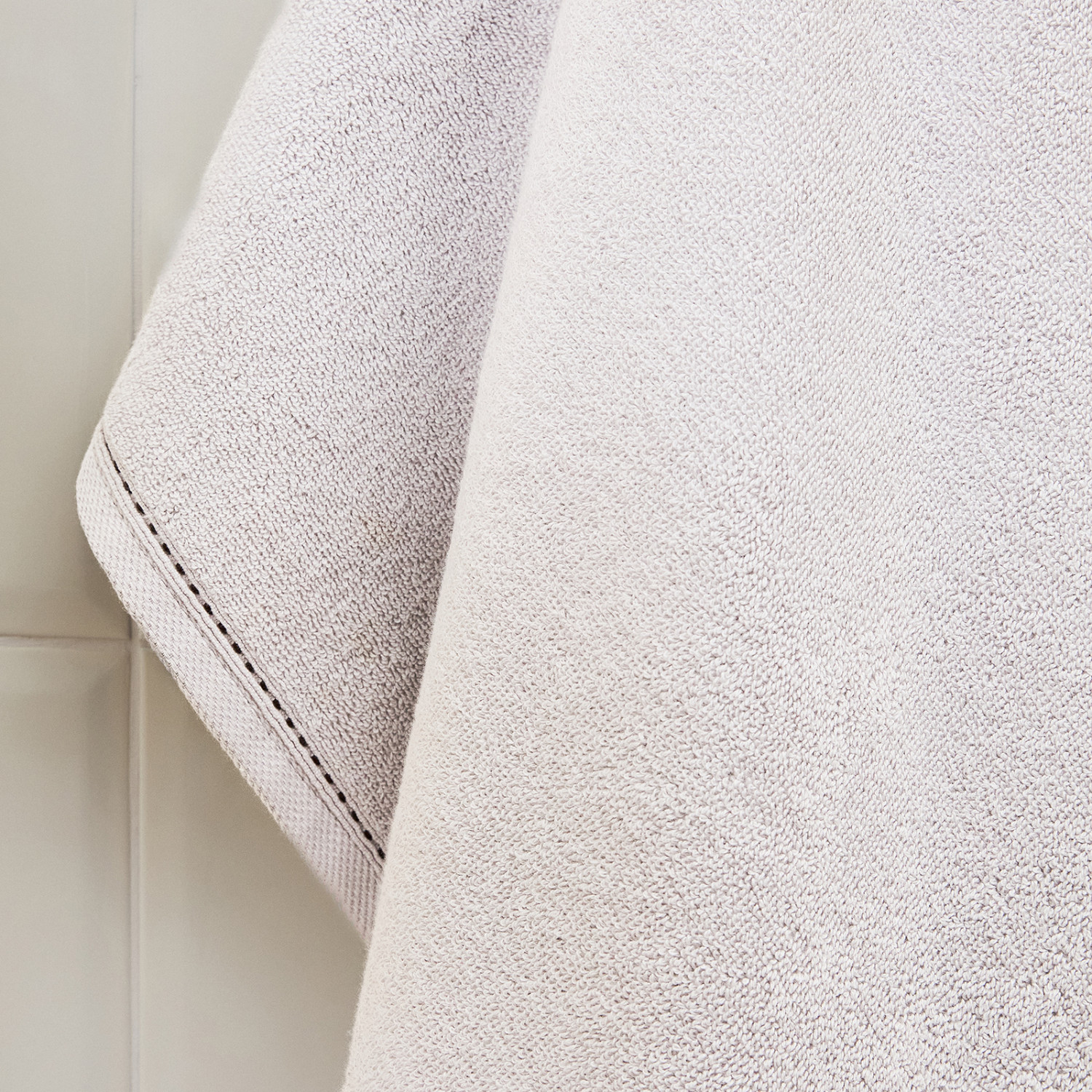 Полотенце махровое Amadeo, серое - фото № 2