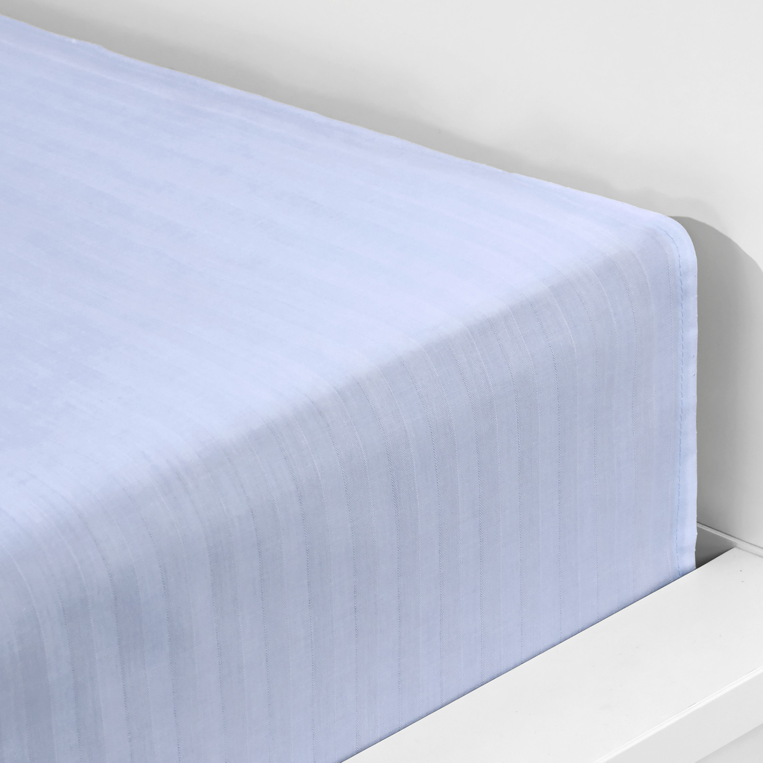 Простыня на резинке Comet blue