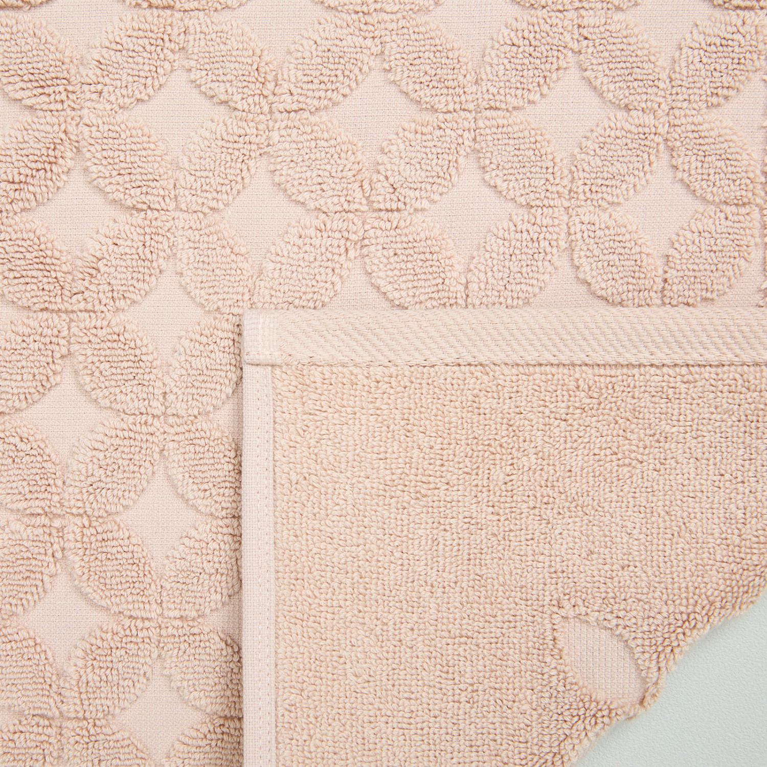 Полотенце махровое Illumination для ног, бежевое - фото № 3