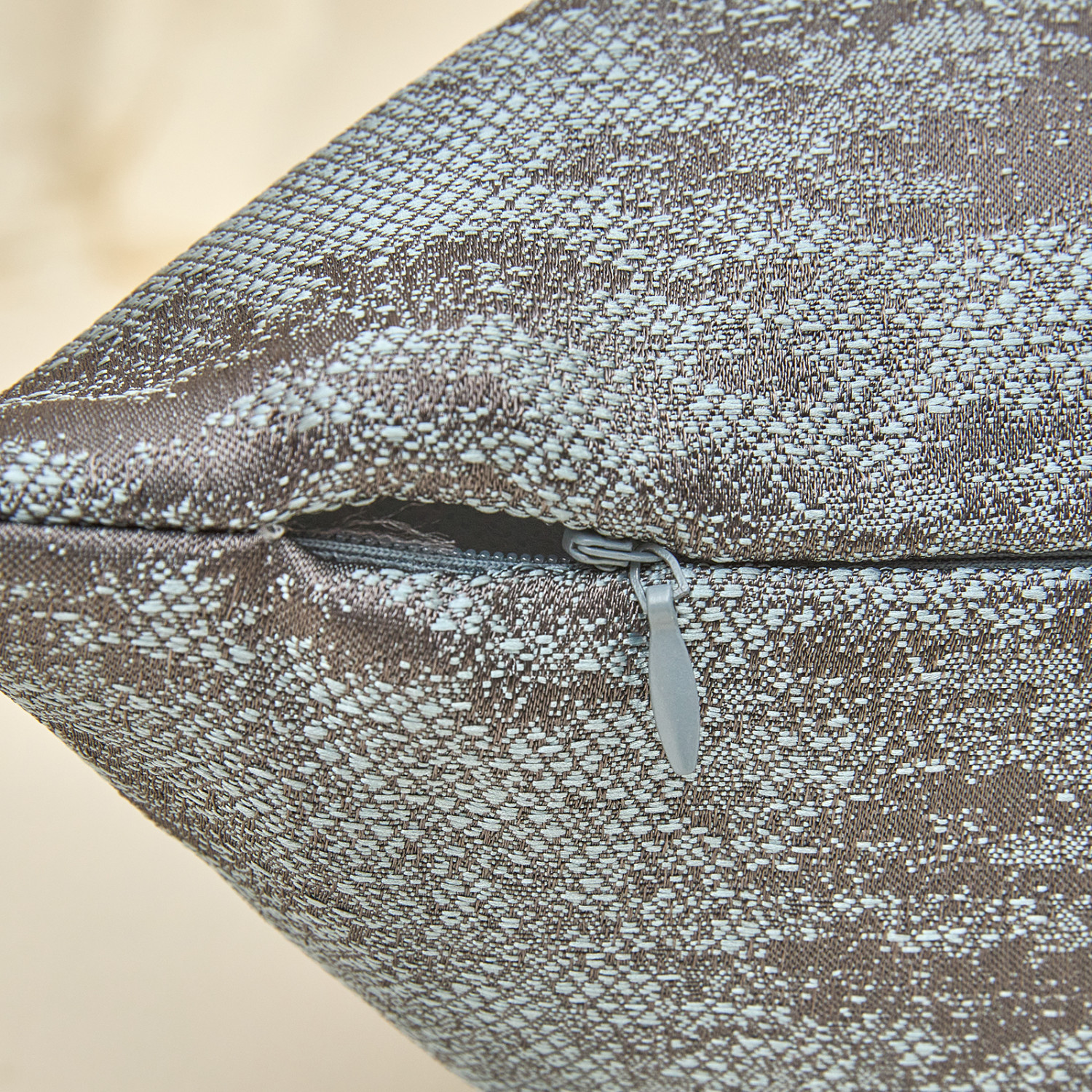 Подушка декоративная Блеск/Brillantezza, голубая - фото № 3