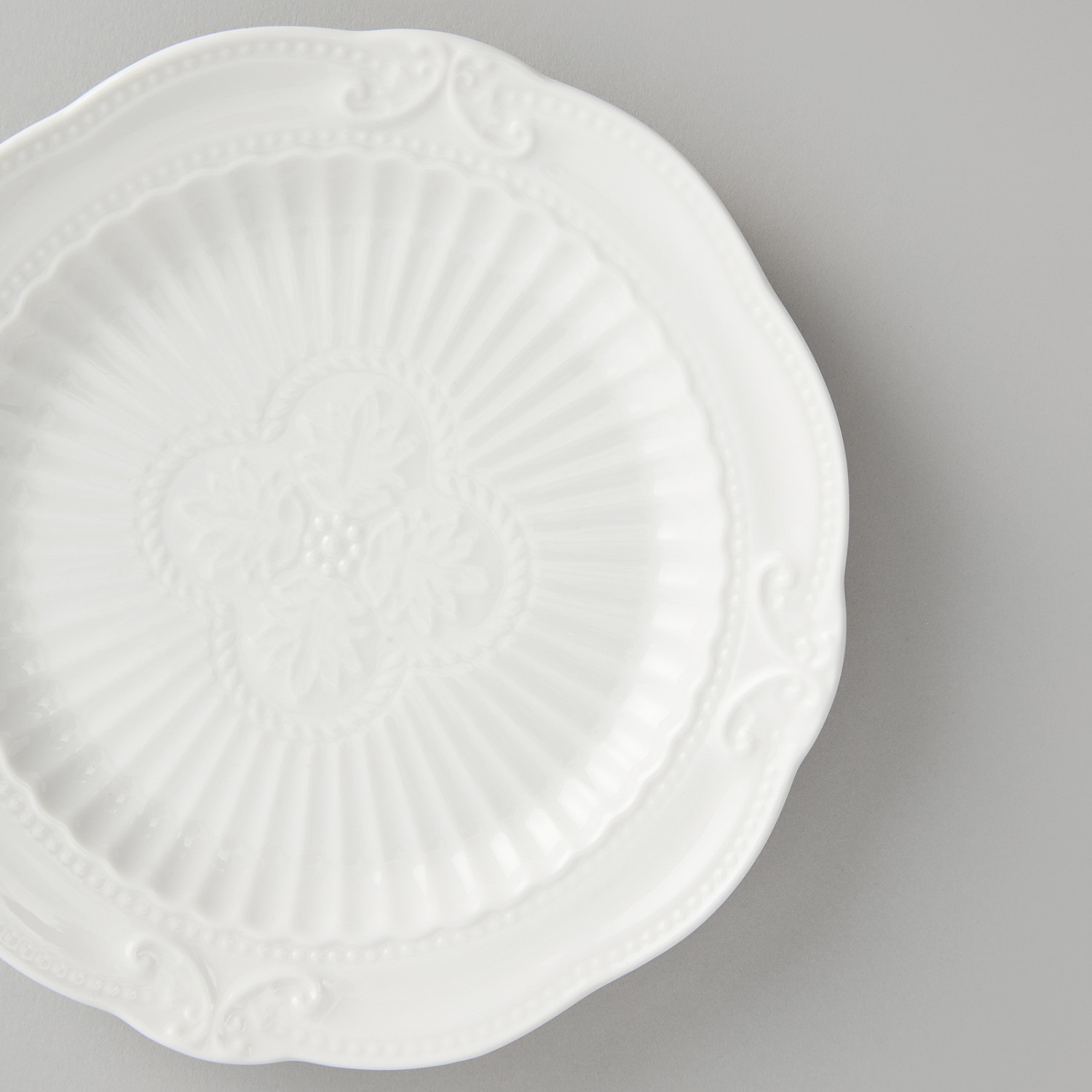 Тарелка Emboss White I - фото № 3