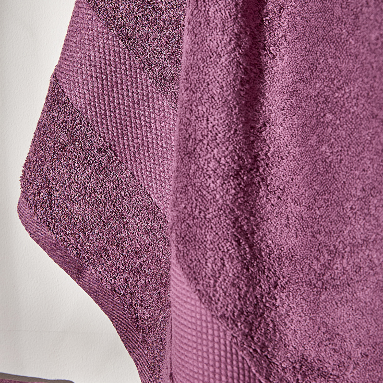 Полотенце махровое Gusto, слива - фото № 3
