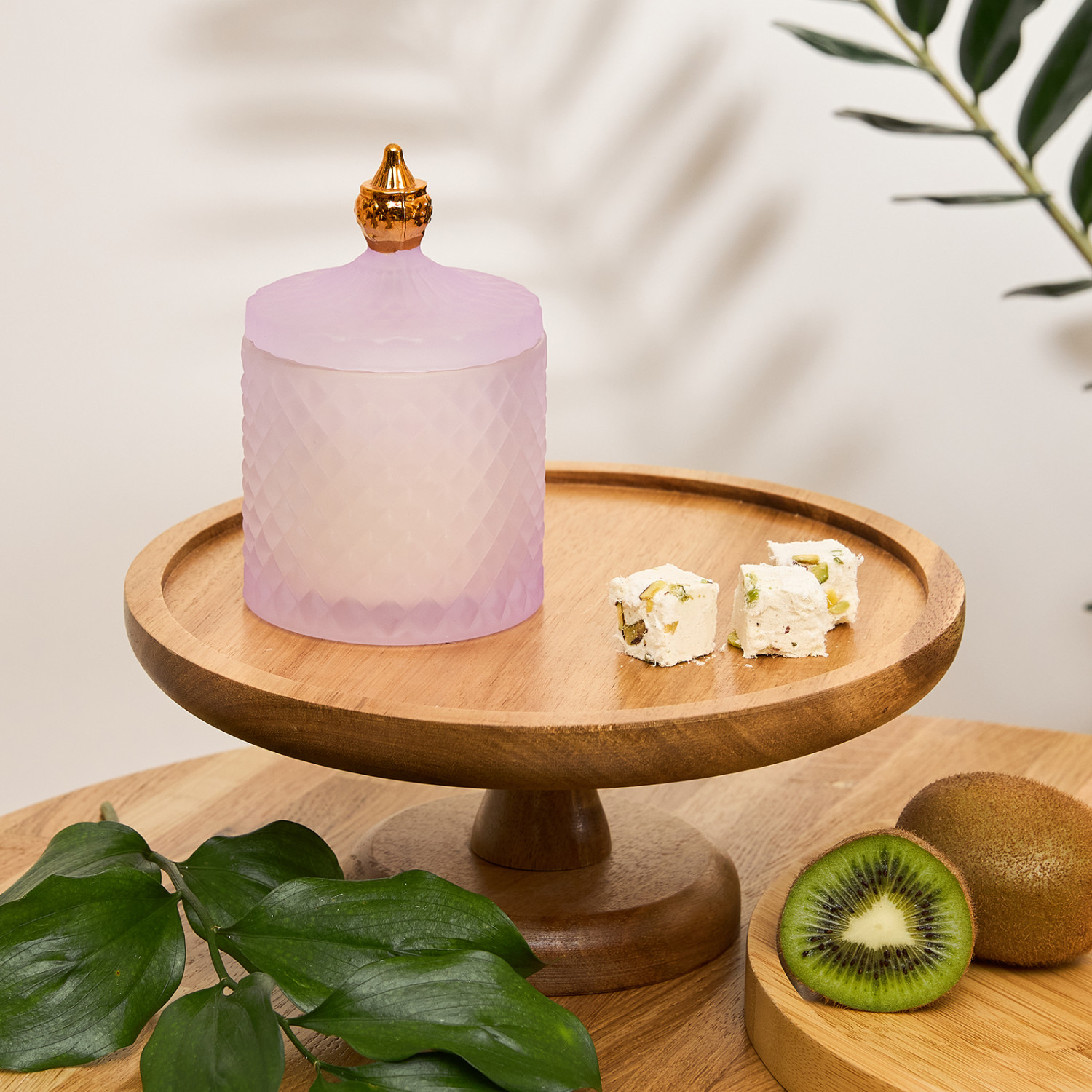 Свеча ароматическая Wood Sage & Sea Salt - фото № 2