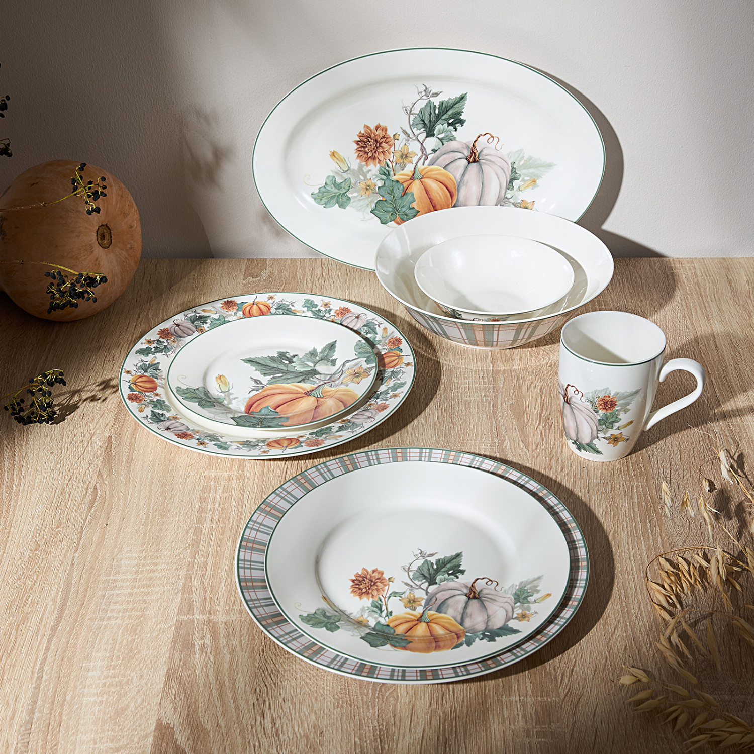 Тарелка Autumn falls II - фото № 4