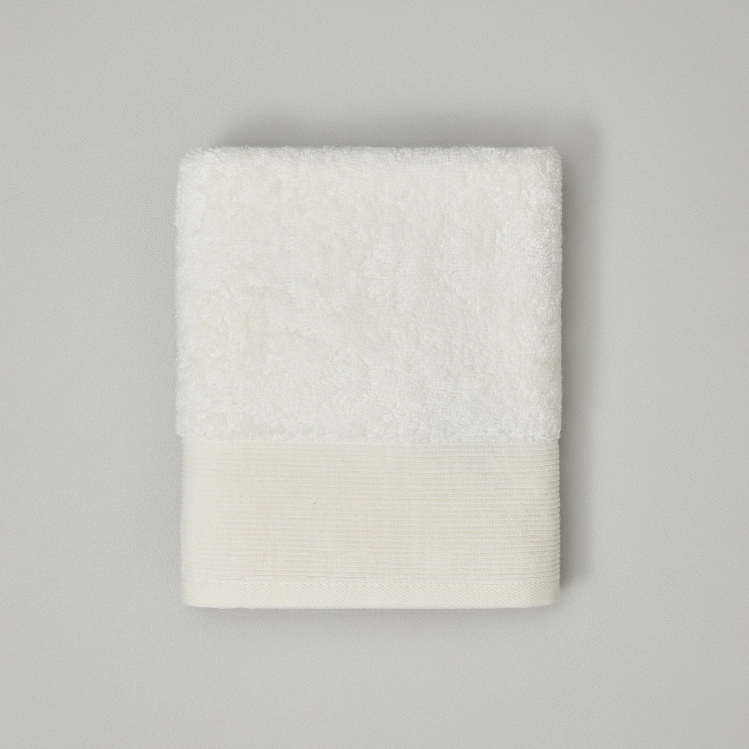 Полотенце махровое Peloso, белое