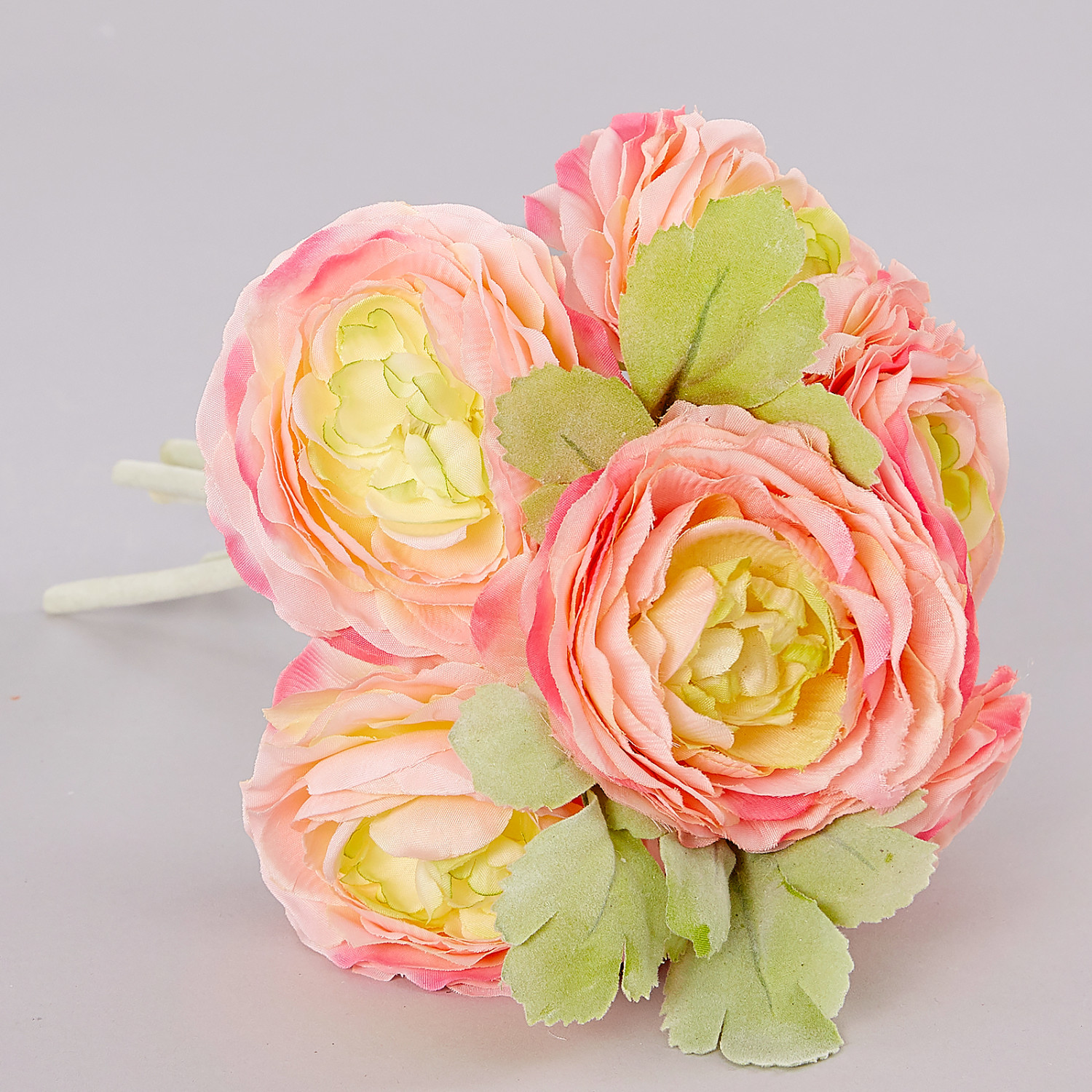 Цветок Ranunculus