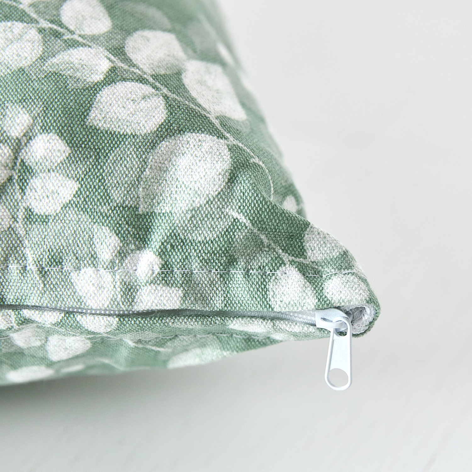 Подушка декоративная Tremolo - фото № 3