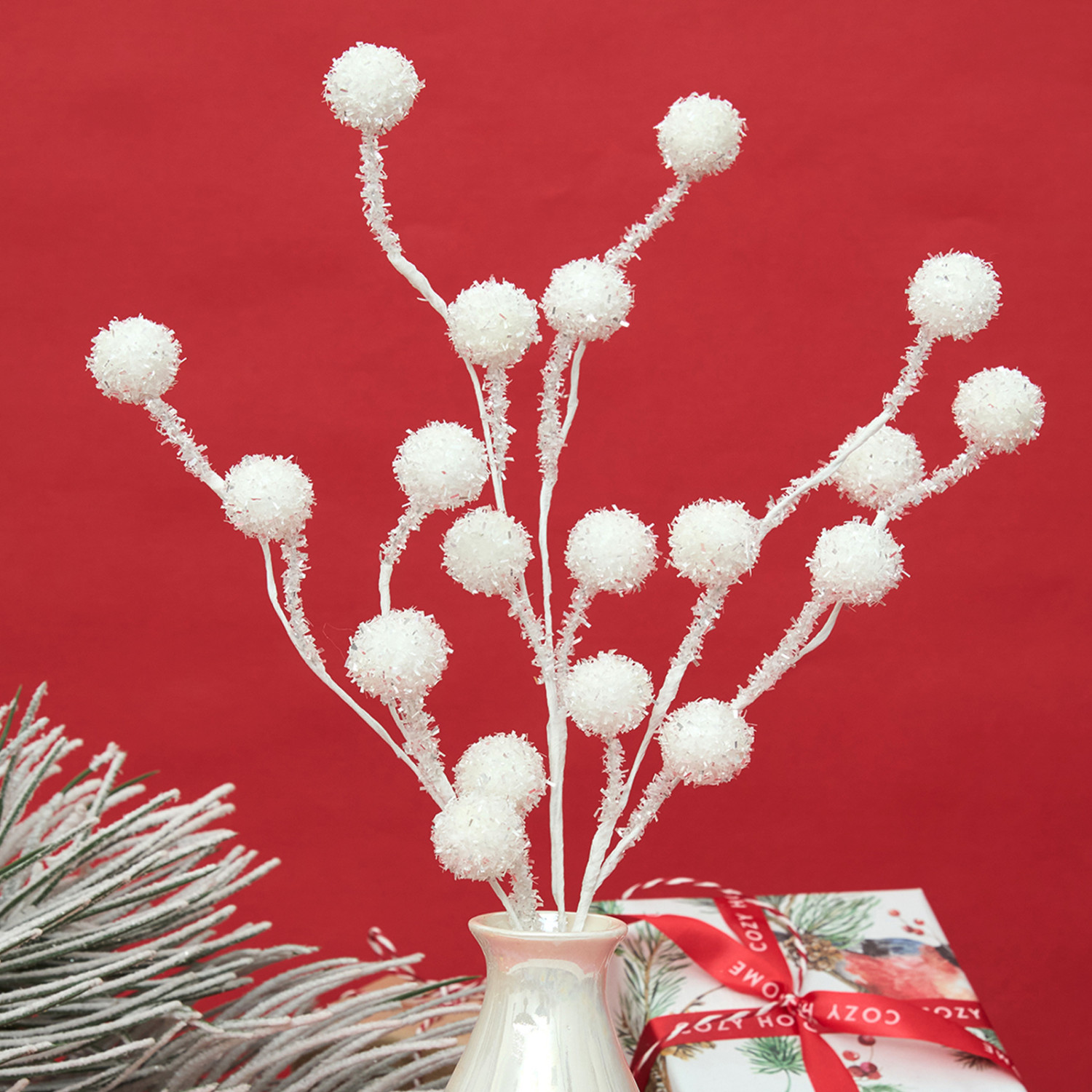 Ветвь White cones - фото № 2