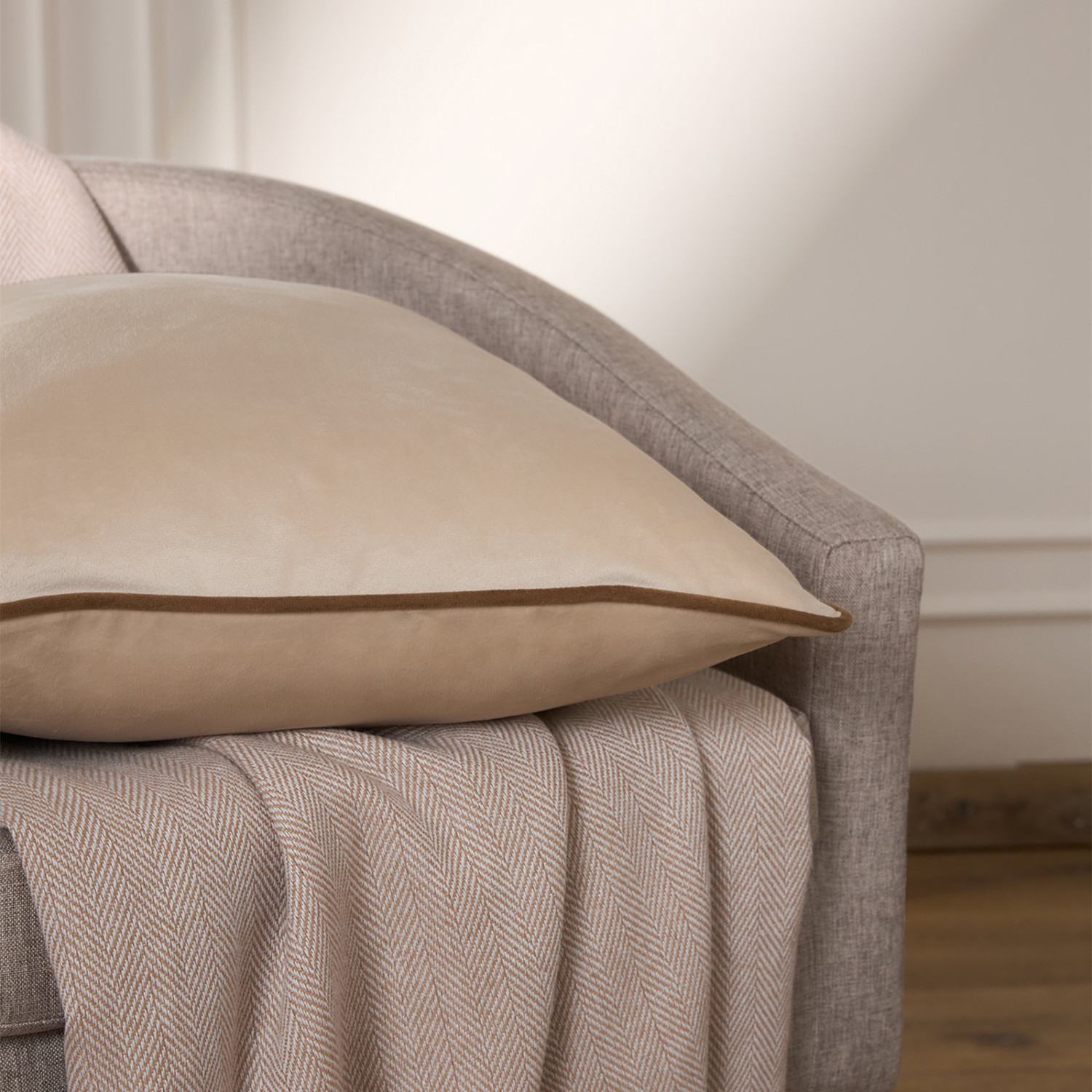 Подушка декоративная Франческо, ваниль - фото № 2