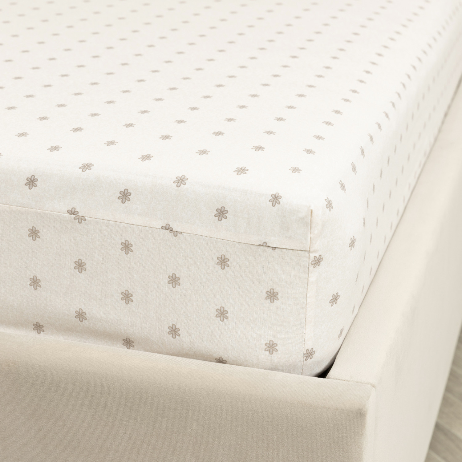 Простыня на резинке Carmelita