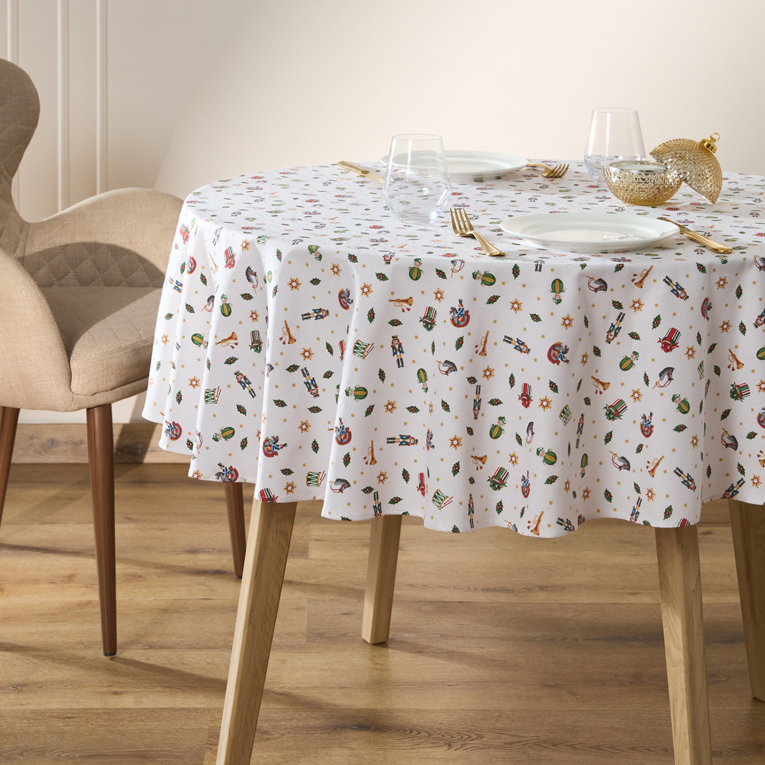 Скатерть круглая Charming Time