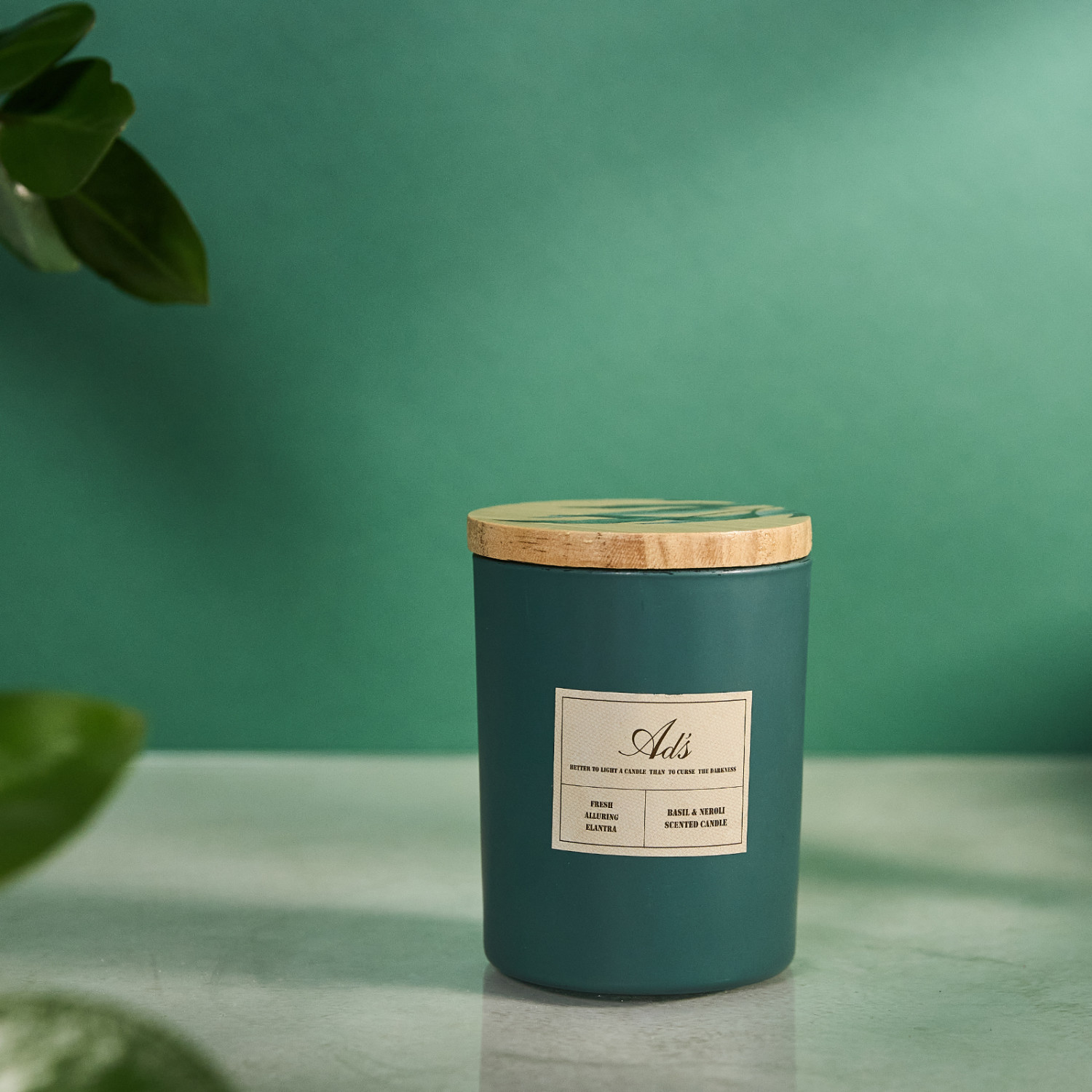 Свеча ароматическая Basil & neroli