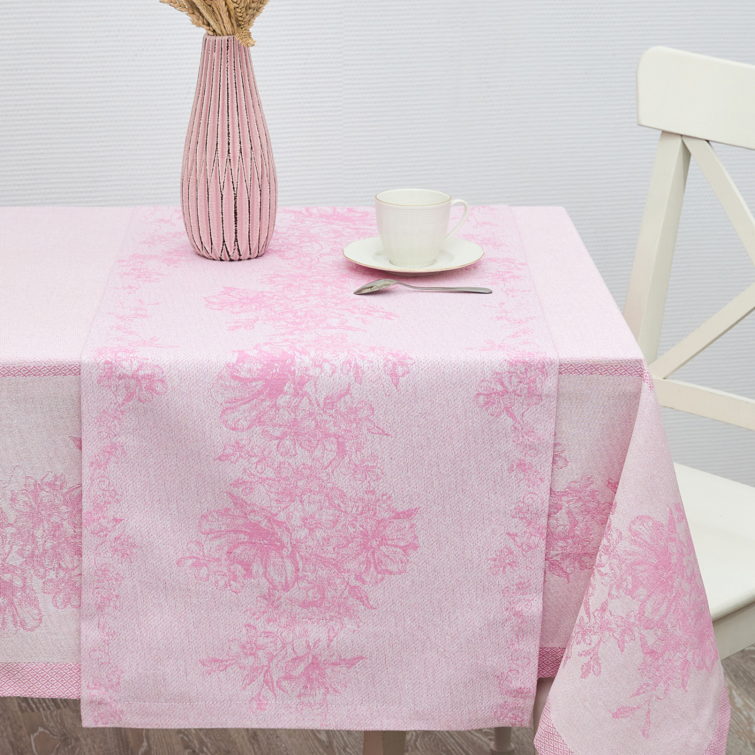 Скатерть-дорожка Милфлер/Milfler, розовая - фото № 2