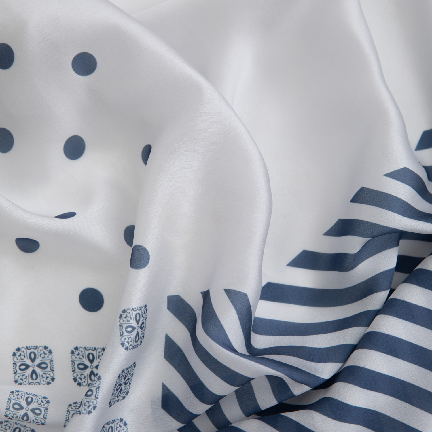 Платок шейный Dotty II - фото № 6