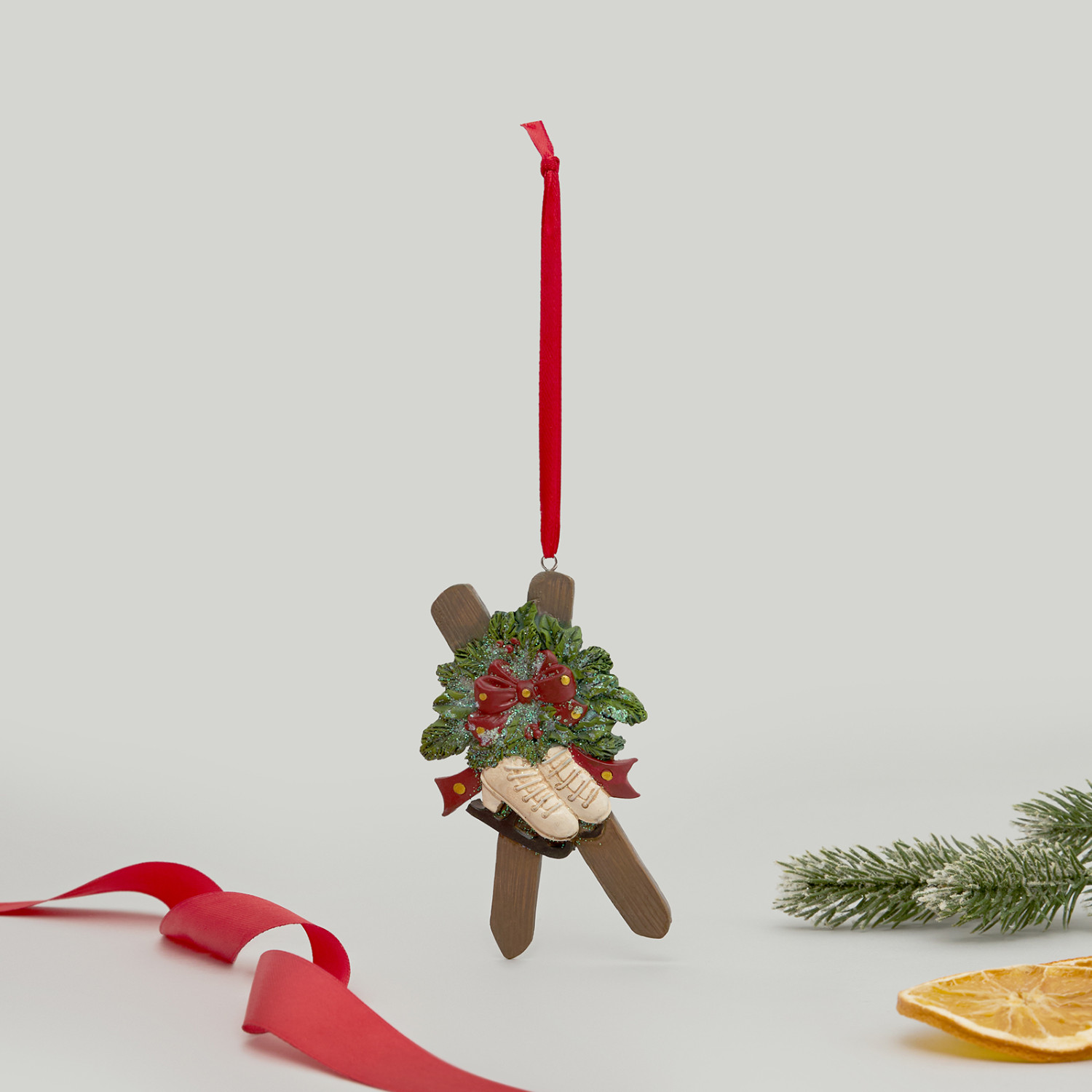 Елочная игрушка Горнолыжные приключения/Ski adventures - фото № 2