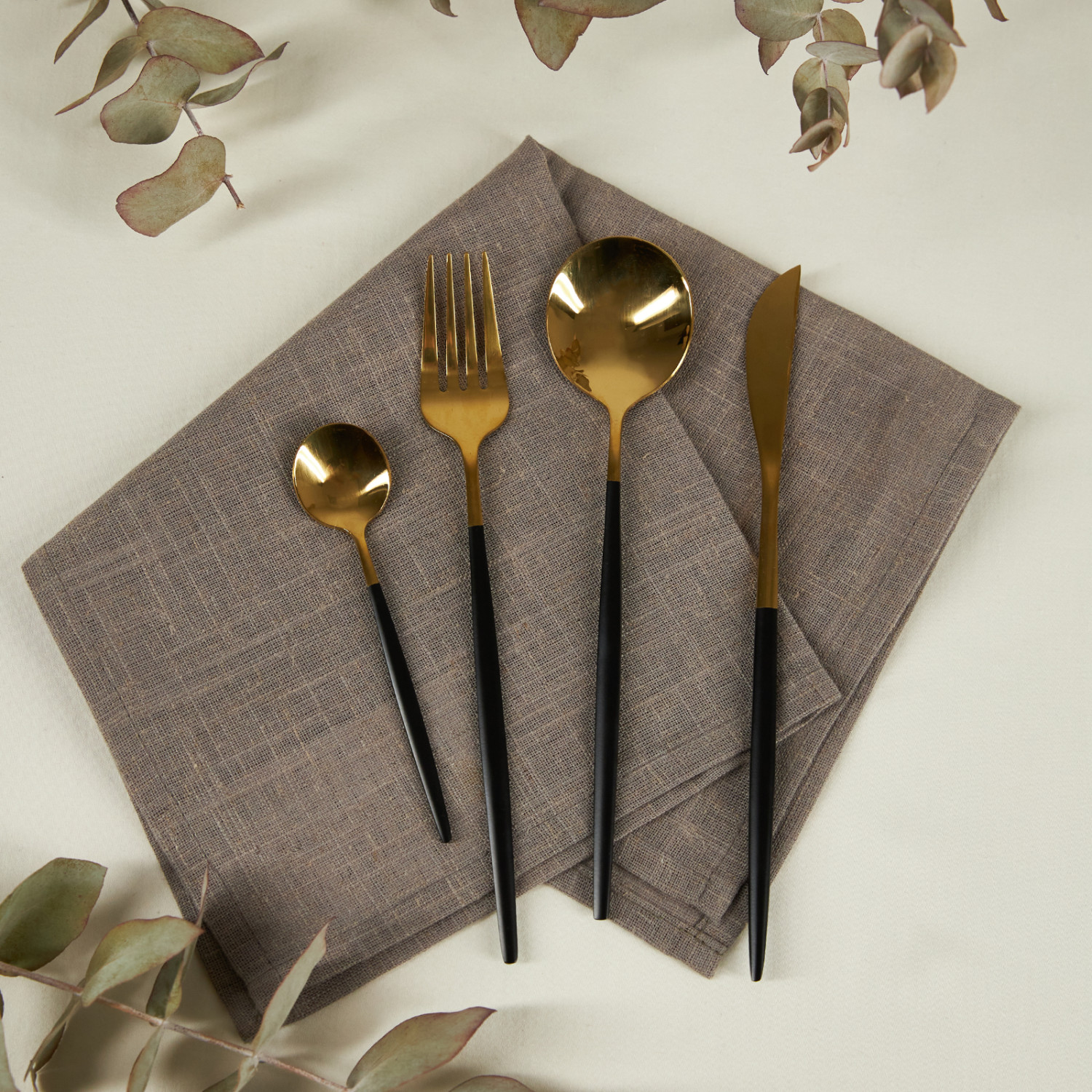 Набор столовых приборов Salute IV