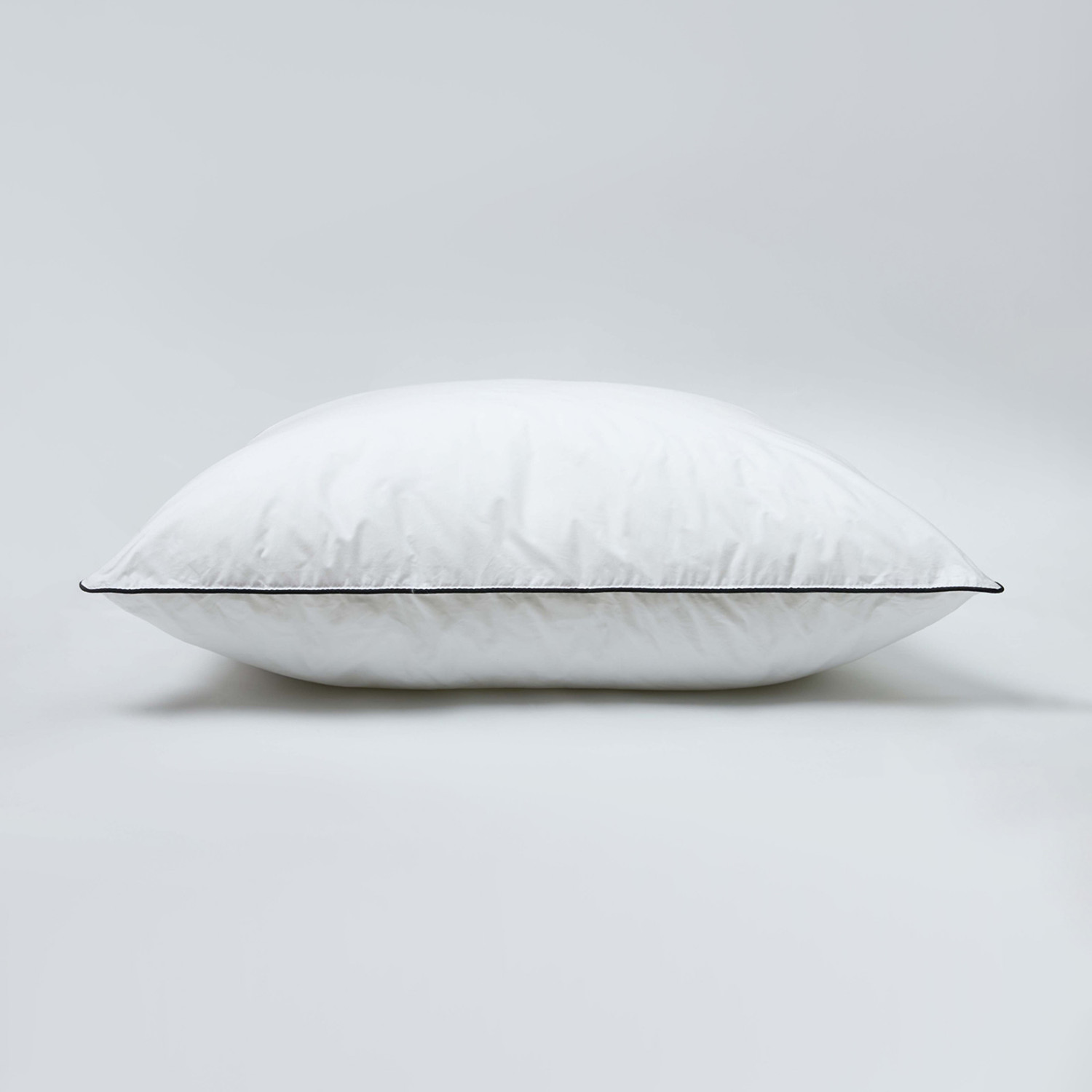 Подушка Черно-белый/Nero Bianco, трехкамерная - фото № 3