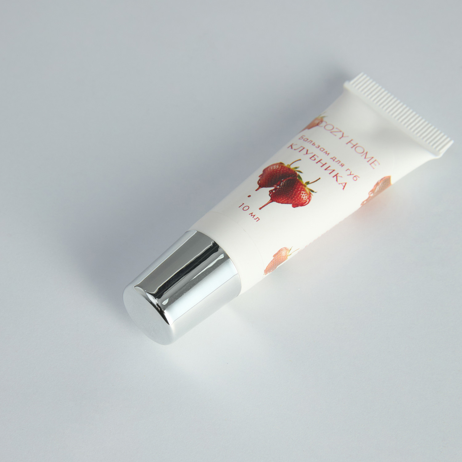 Бальзам для губ Клубника - фото № 4