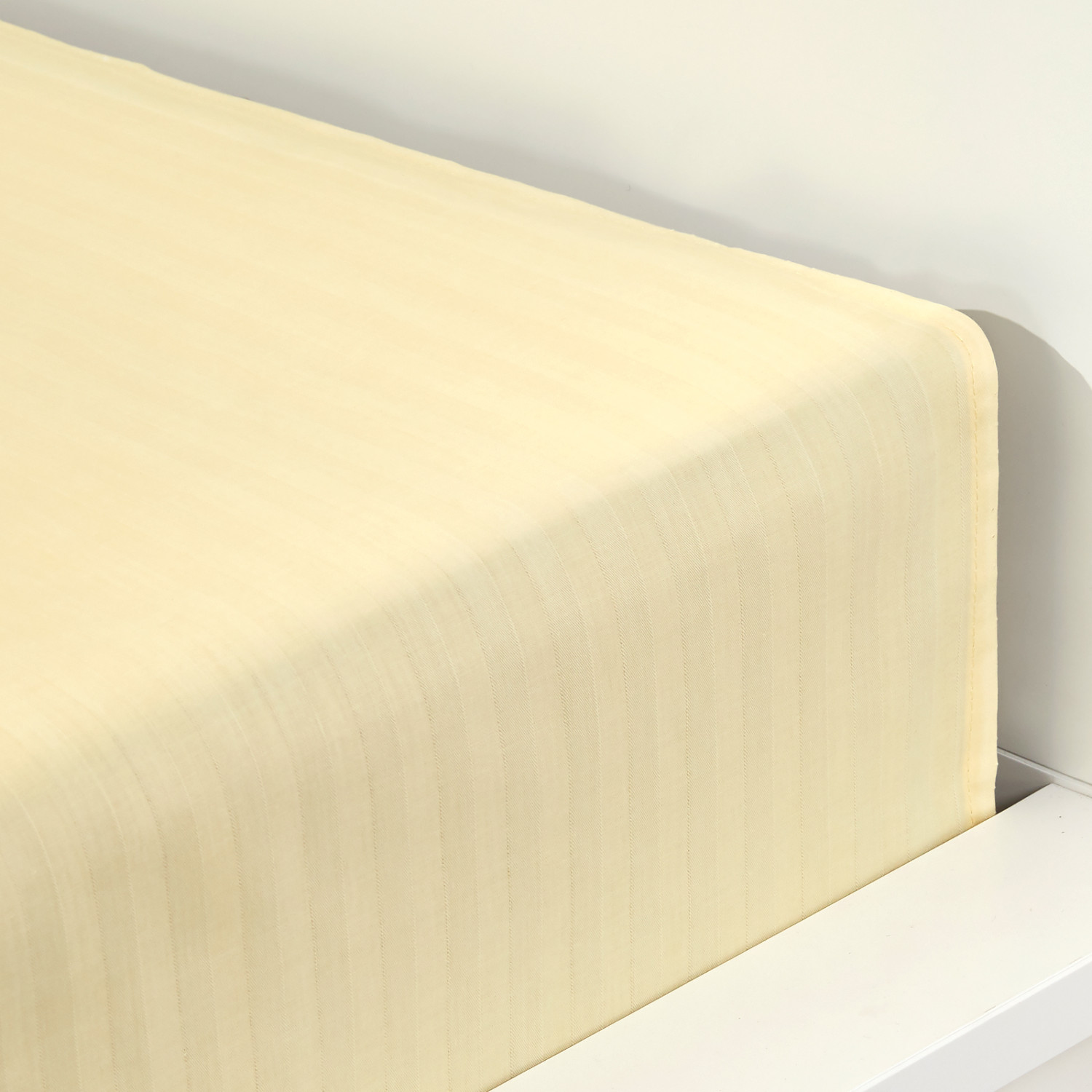 Простыня на резинке Confortevole