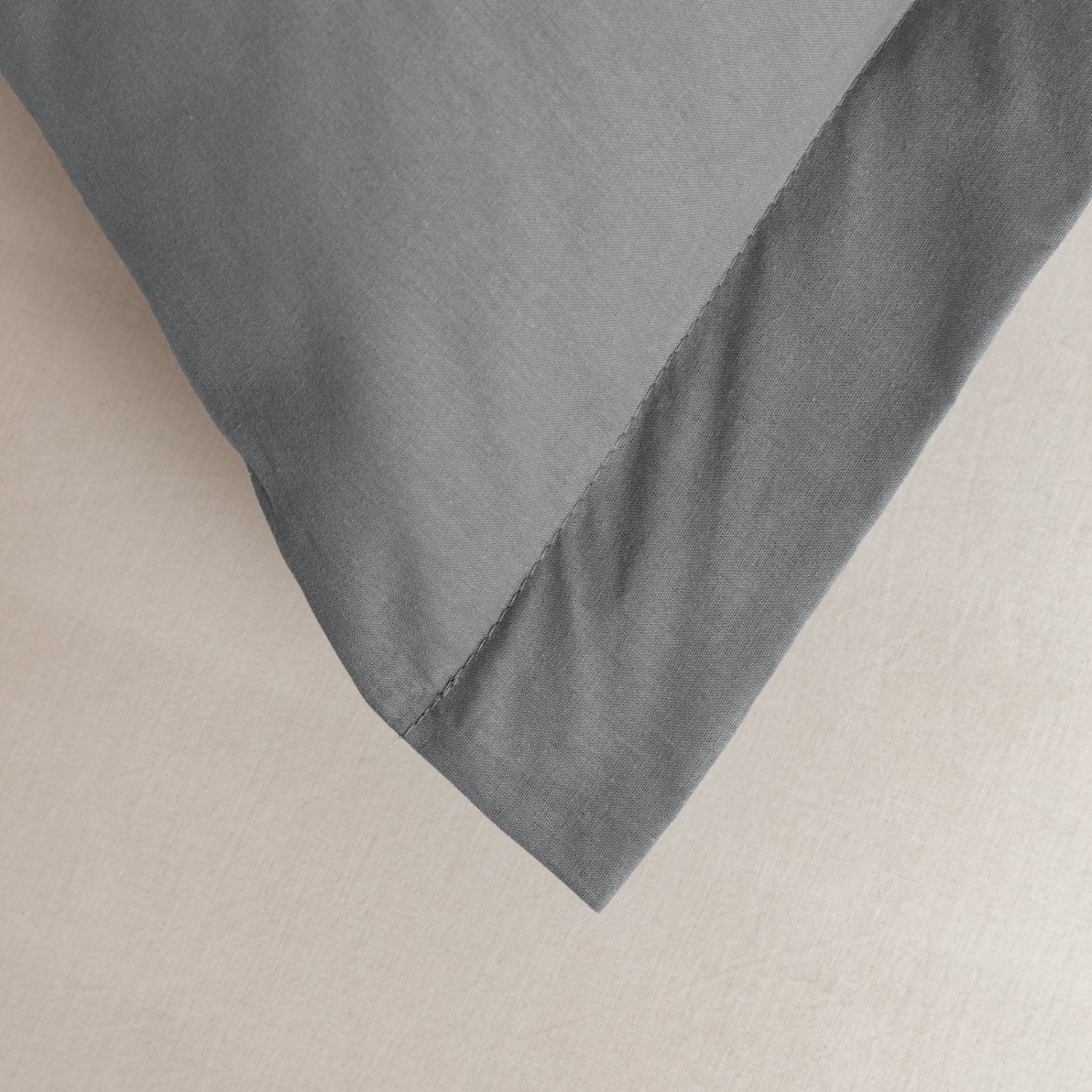 Комплект наволочек Темная зола/Dark ash с ушками - фото № 6