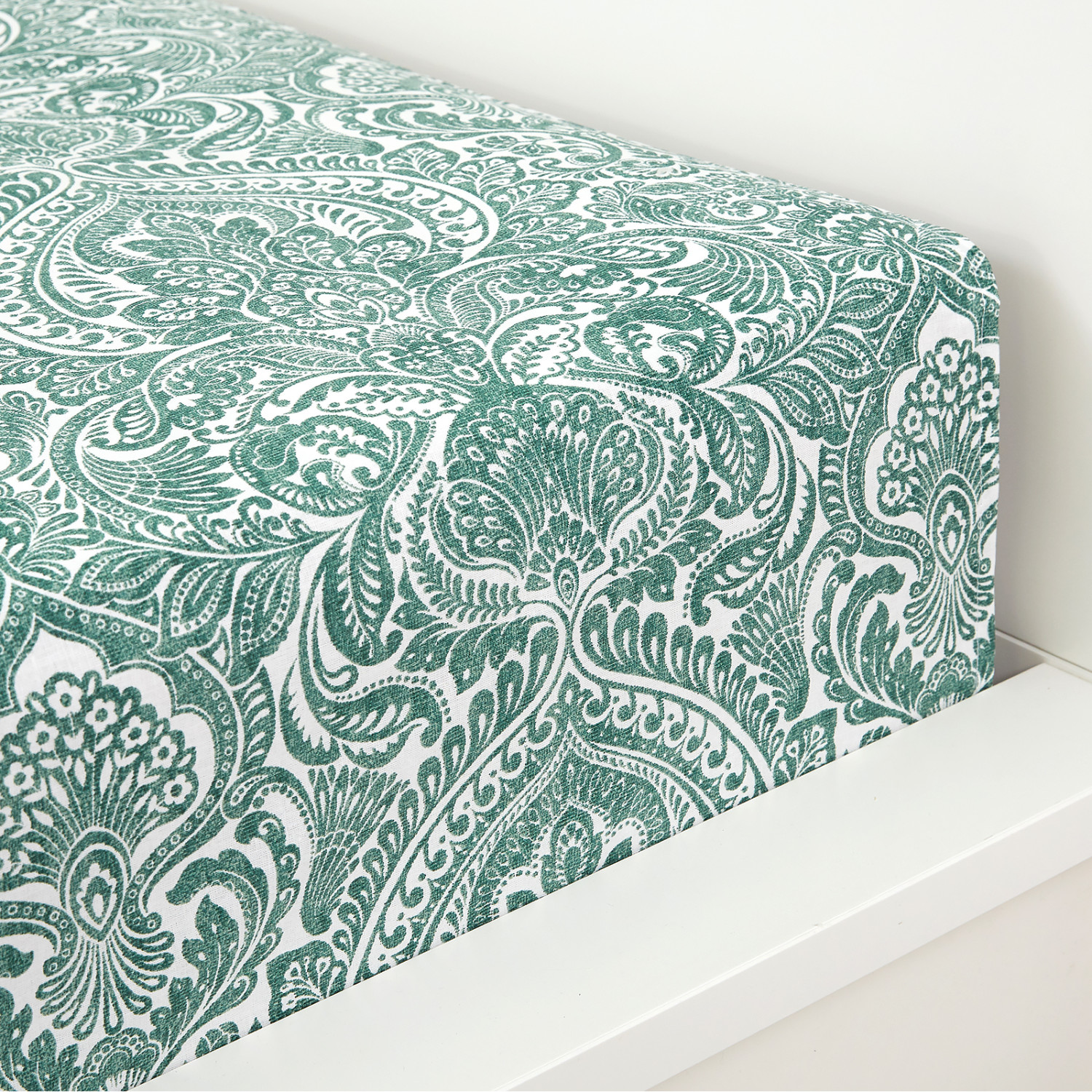 Простыня на резинке Bergamo