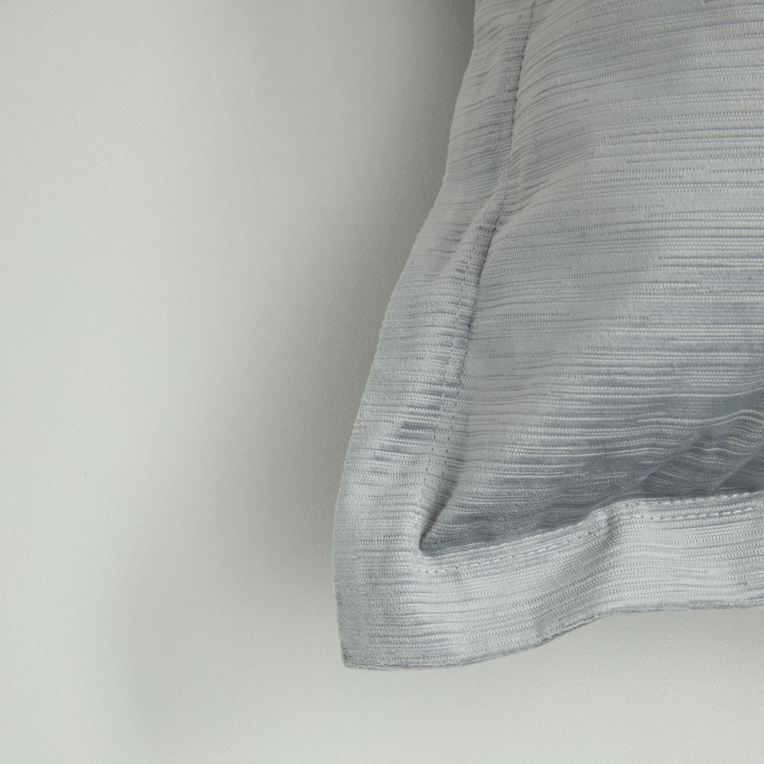 Подушка декоративная Adelfa, серая - фото № 2