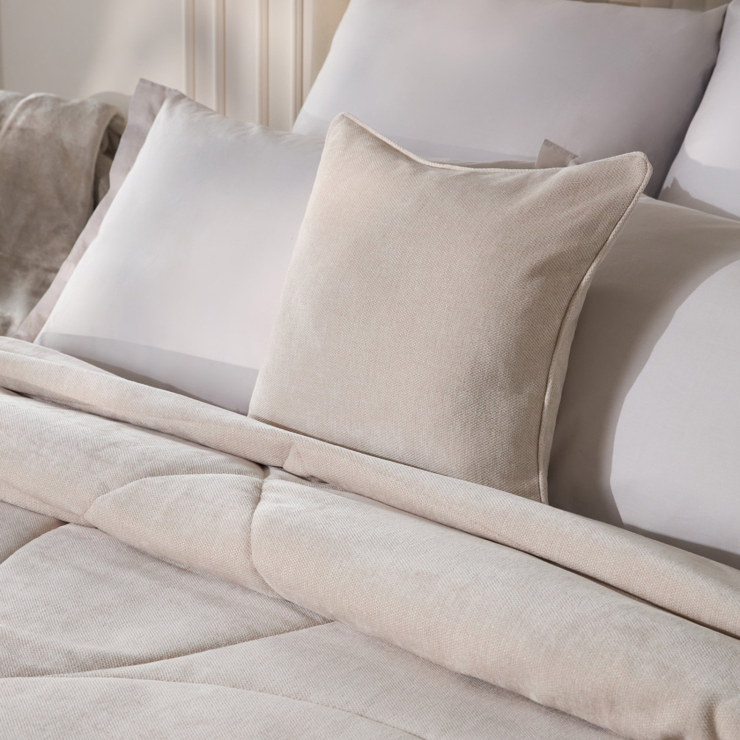 Подушка декоративная Грациэлла/Graziella, бежевая - фото № 4