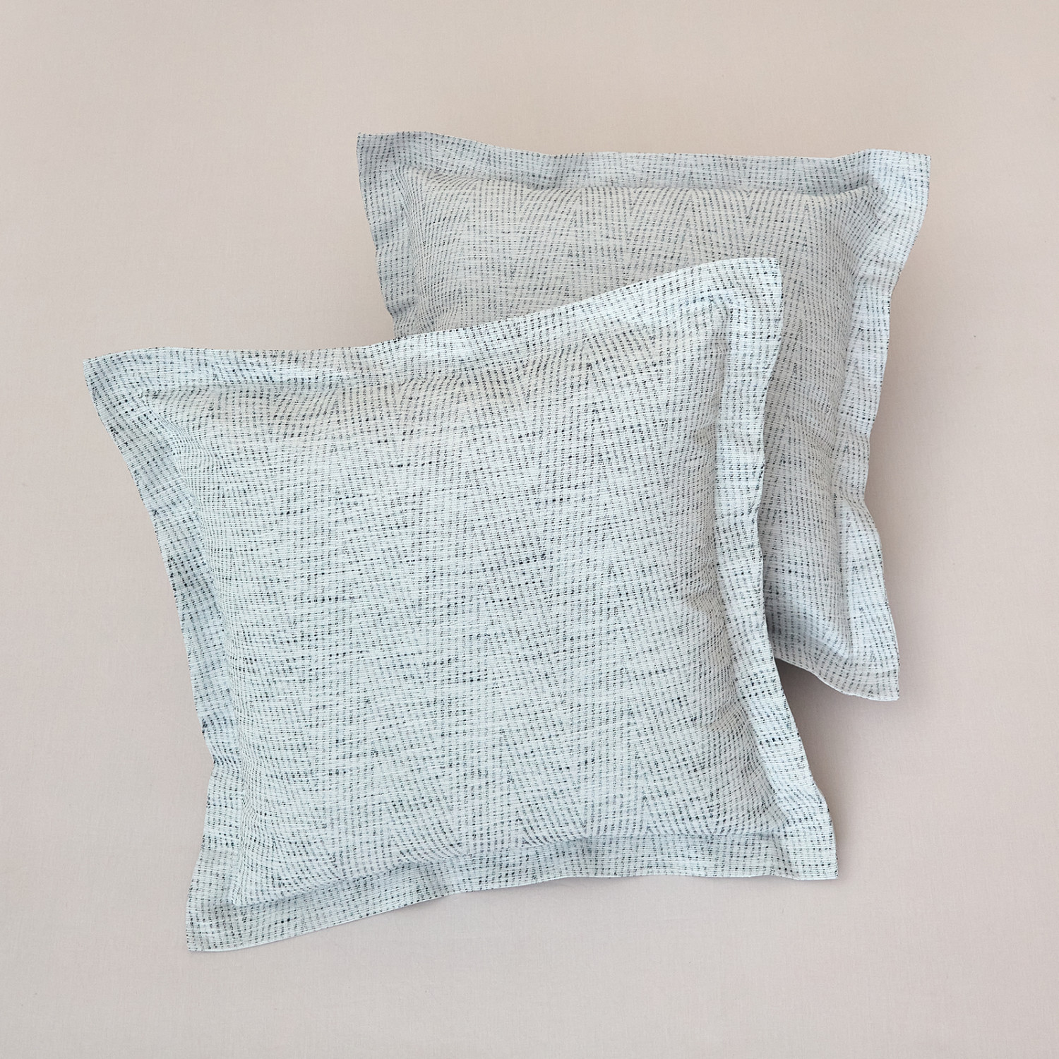 Подушка декоративная Блеск/Lucentezza, голубая - фото № 2