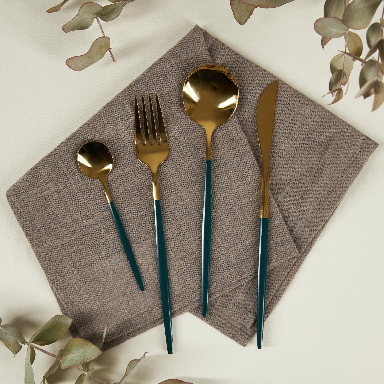 Набор столовых приборов Salute II